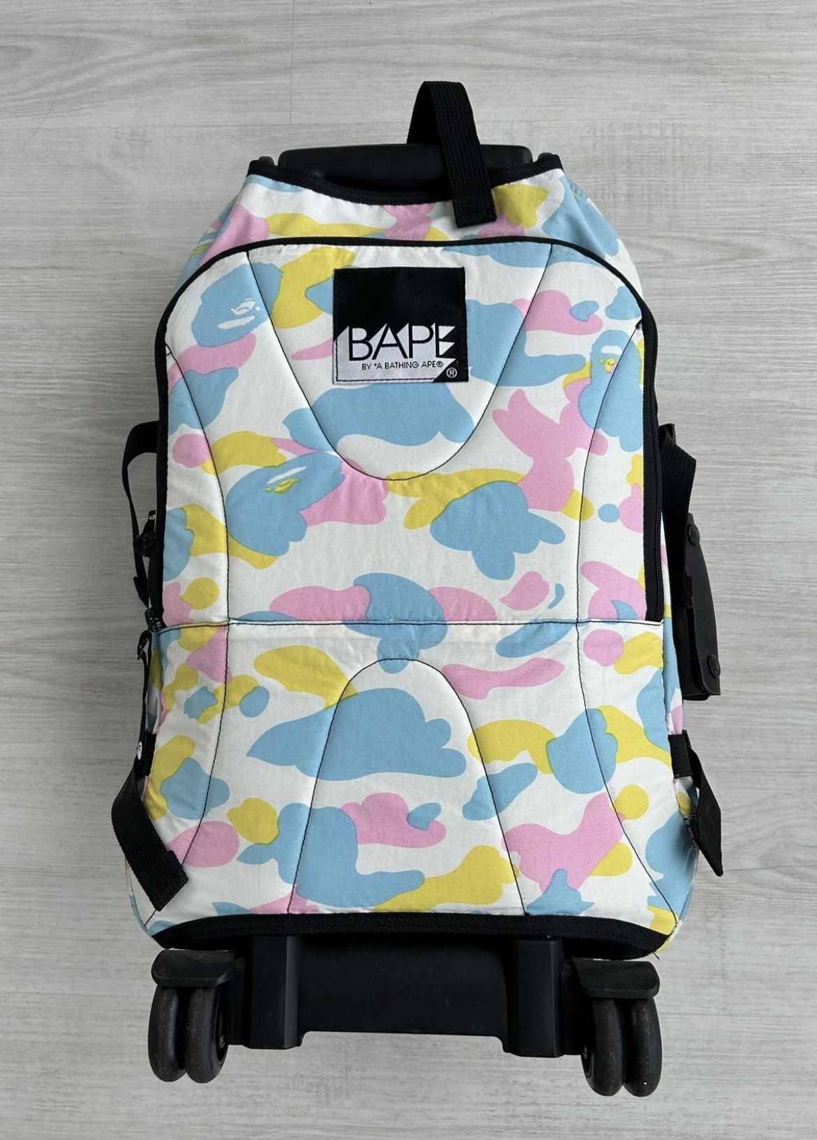 Bape VERY RARE OG 2006 A BATHING APE COTTON CANDY LUGGAGE Size ONE SIZE - 1 Thumbnail