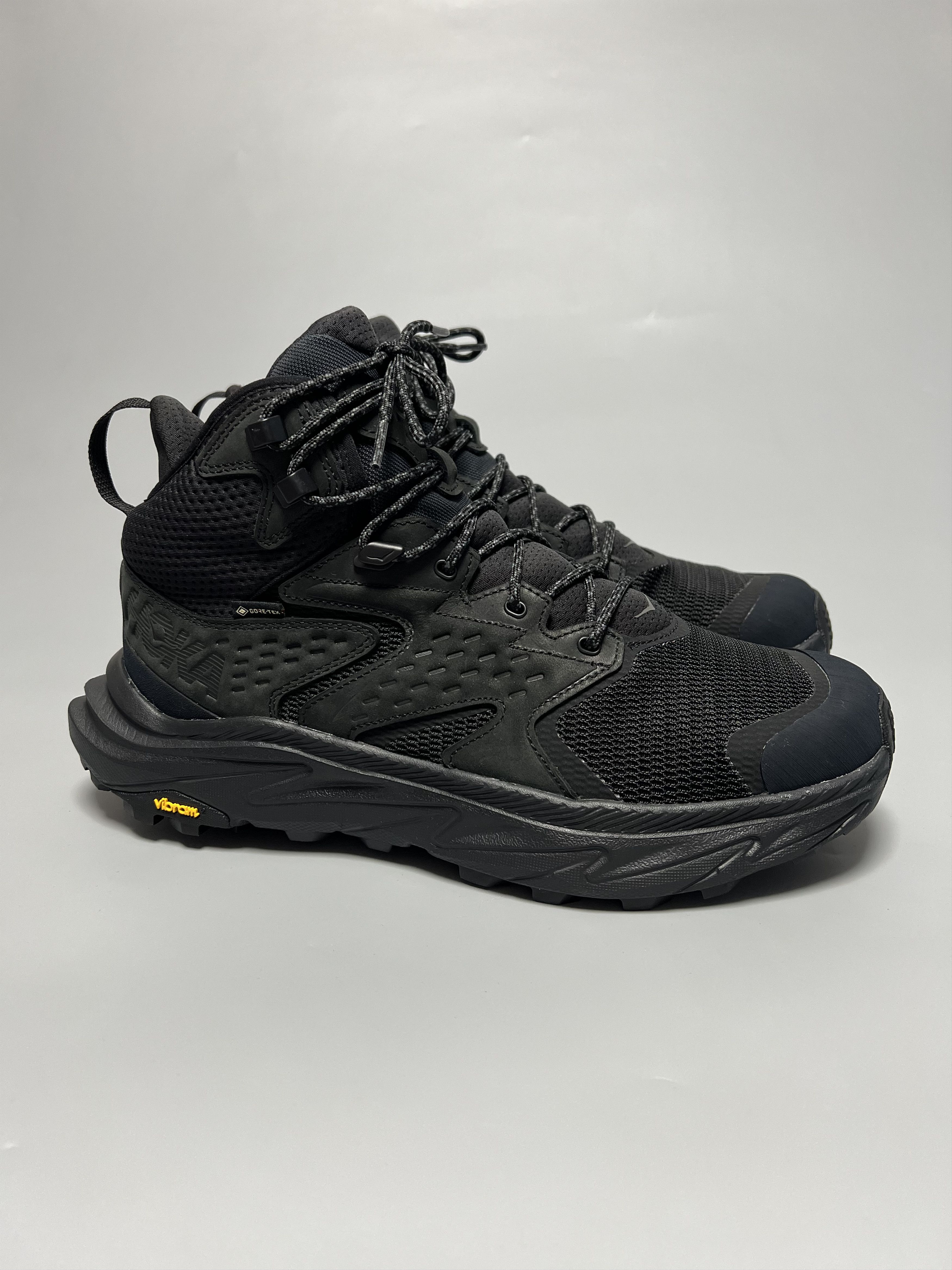 10D Hoka One One Anacapa 2 Mid GTX Hiking Shoes