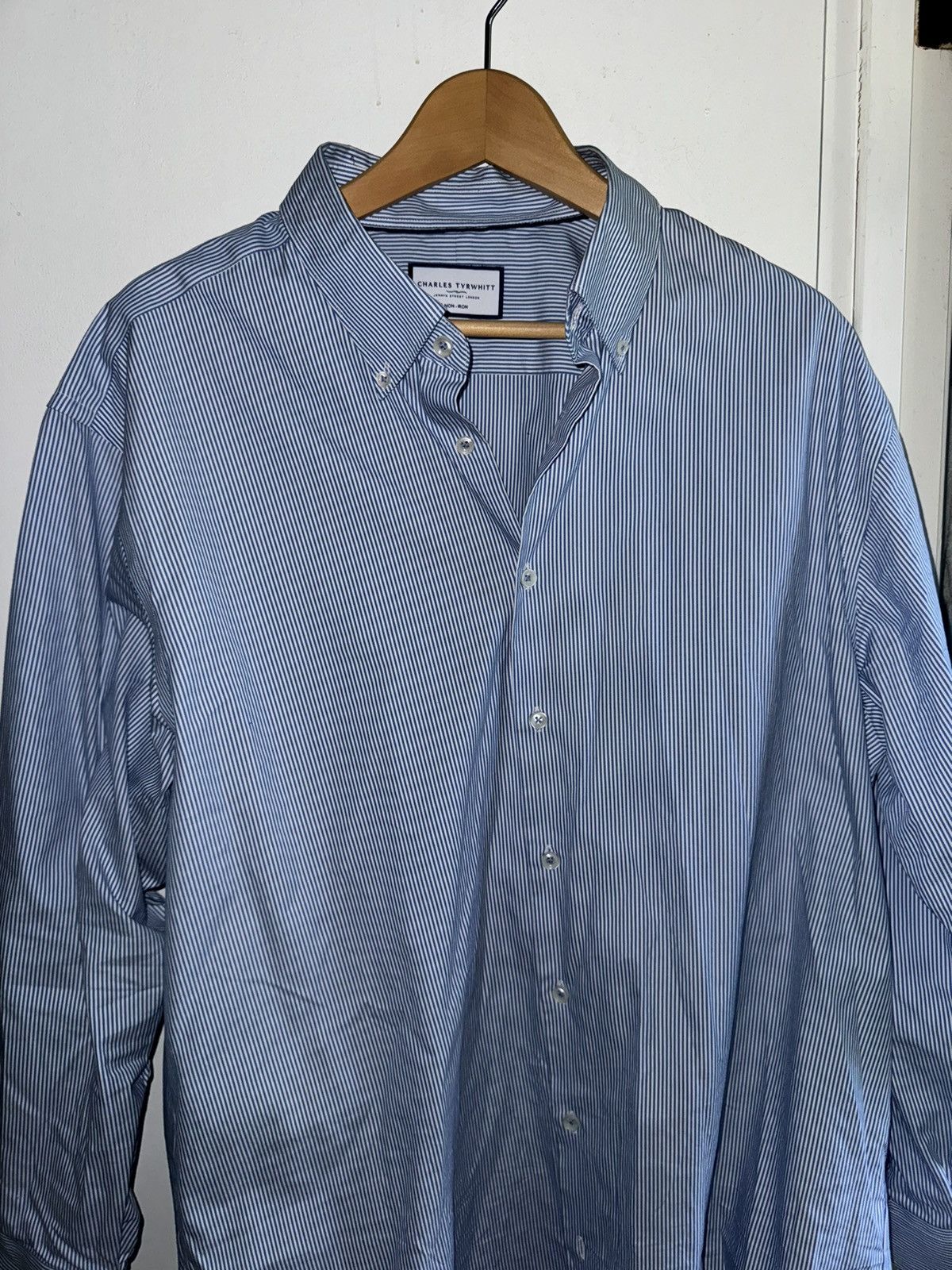Charles Tyrwhitt Charles Tyrwhitt grey Twill semi spread collar button down shirt Size US XL / EU 56 / 4 - 1 Thumbnail