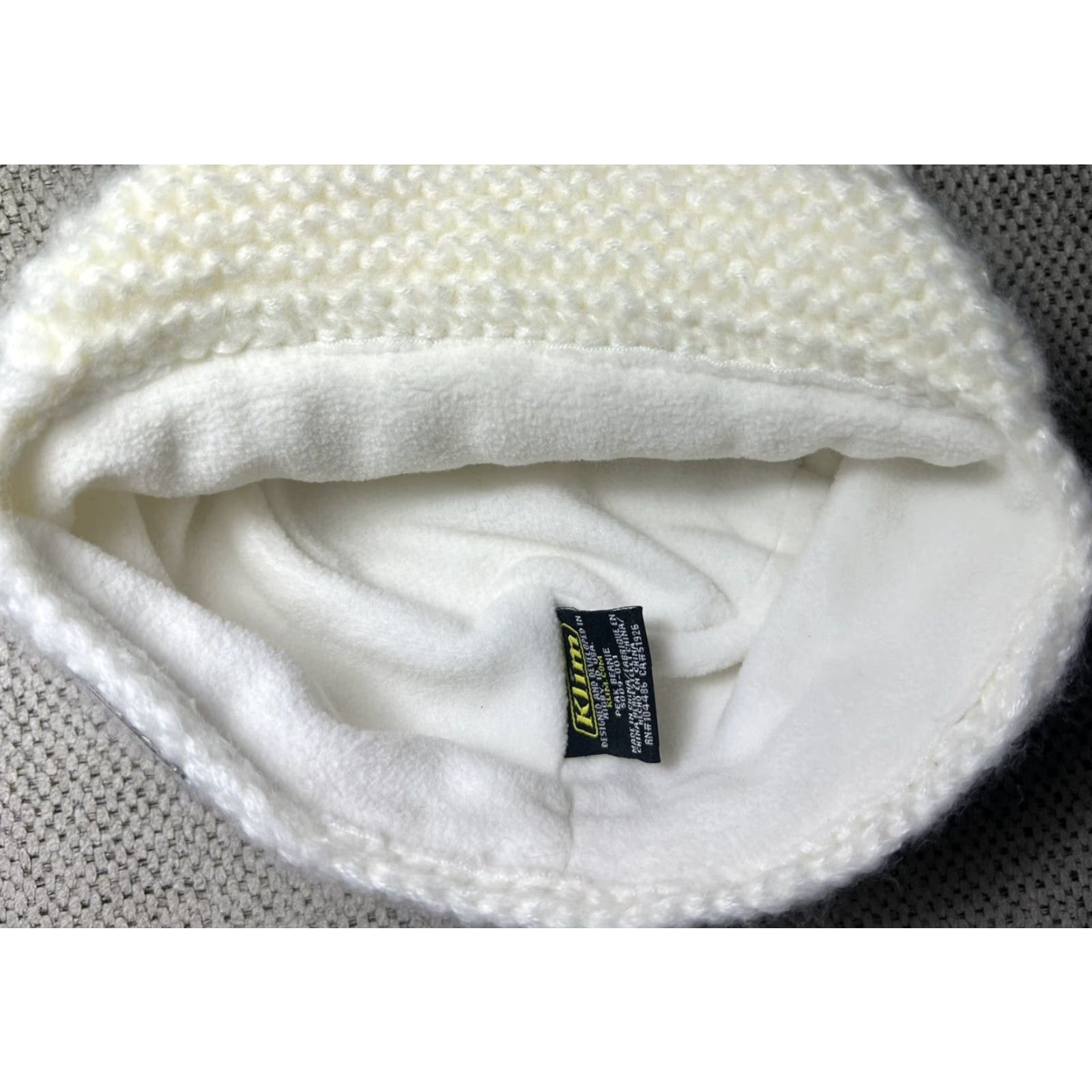 Vintage VINTAGE? NWT Klim Knit Beanie Hat Cap Peak Brim Lined Fleece Women White One Size Winter Winter Cap Womens Size ONE SIZE - 7 Thumbnail