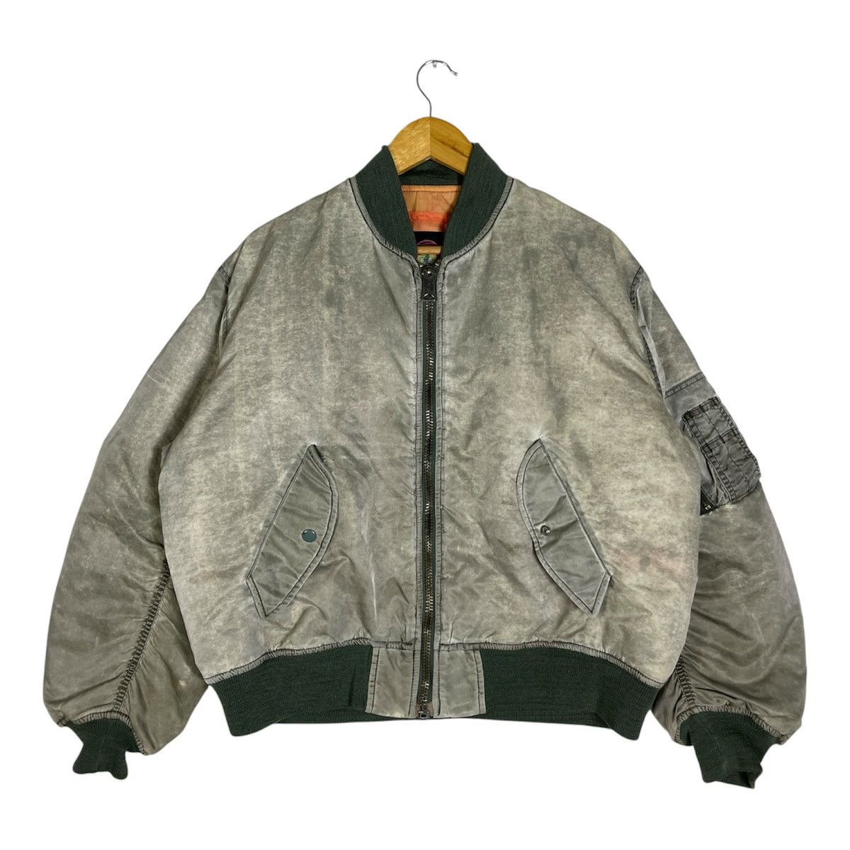 Vintage Vintage 90s Hang Ten California USA Acid Wash Bomber Jacket Size US L / EU 52-54 / 3 - 1 Thumbnail
