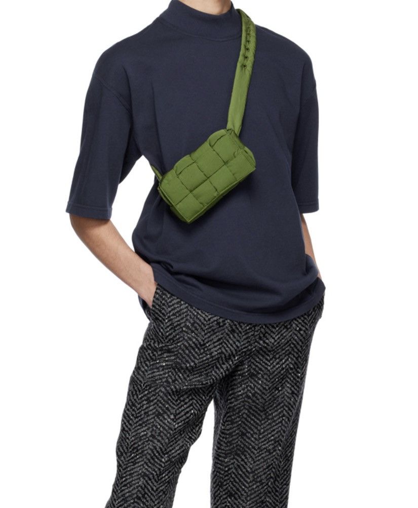Bottega Veneta 🔥$2.1K VALUE🔥 Bottega Veneta Mini Padded Tech Cassette Bag Size ONE SIZE - 3 Thumbnail