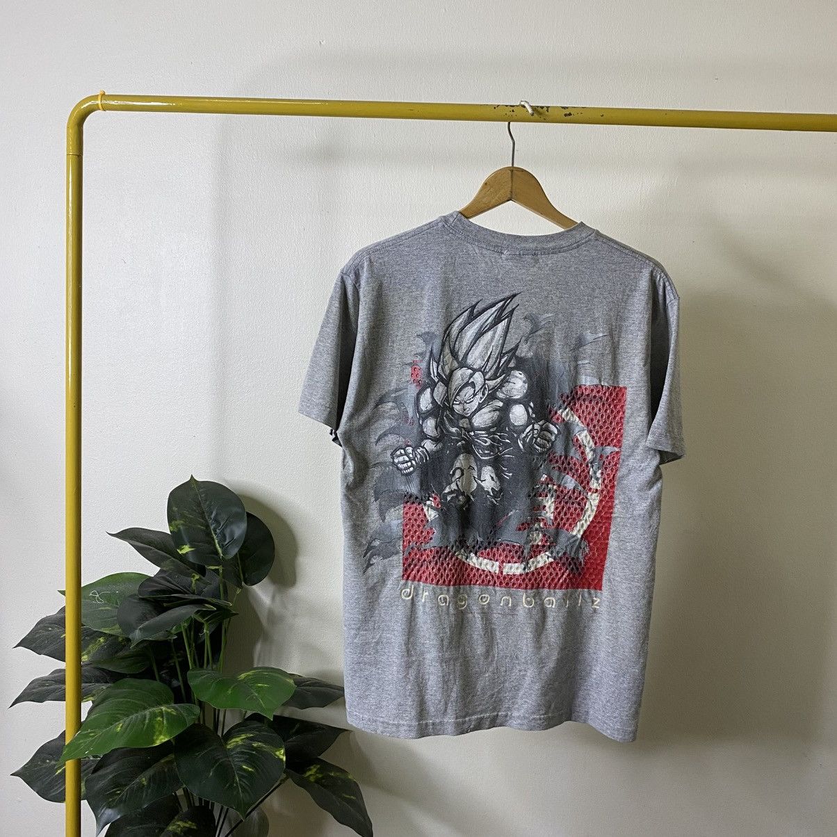 Anime Vintage 2002 Dragon Ball Z Goku Crazy Graphic Tee Size US M / EU 48-50 / 2 - 1 Thumbnail