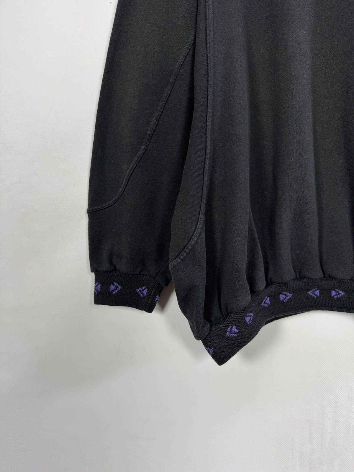 Adidas Adidas Vintage 90s Sportswear Crewneck Sweatshirt Retro XL Size US XL / EU 56 / 4 - 4 Thumbnail