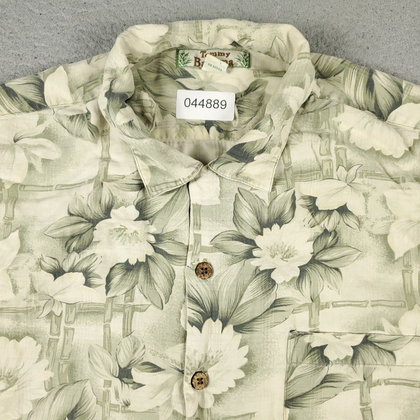 Tommy Bahama Tommy Bahama Hawaiian Shirt Mens Large Beige Floral Button-Up Short Sleeve Size US L / EU 52-54 / 3 - 2 Thumbnail