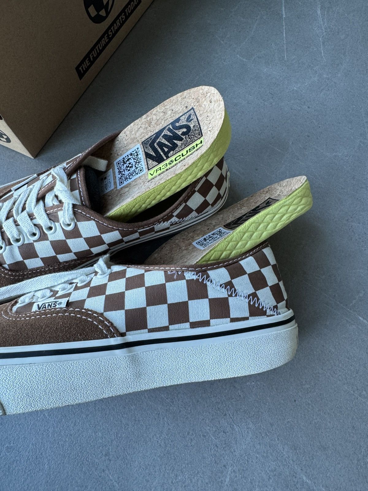 Vans Vans Authentic VR3 SF Brown Suede Checkboard Sneakers Rare Size US 8.5 / EU 41-42 - 11 Thumbnail