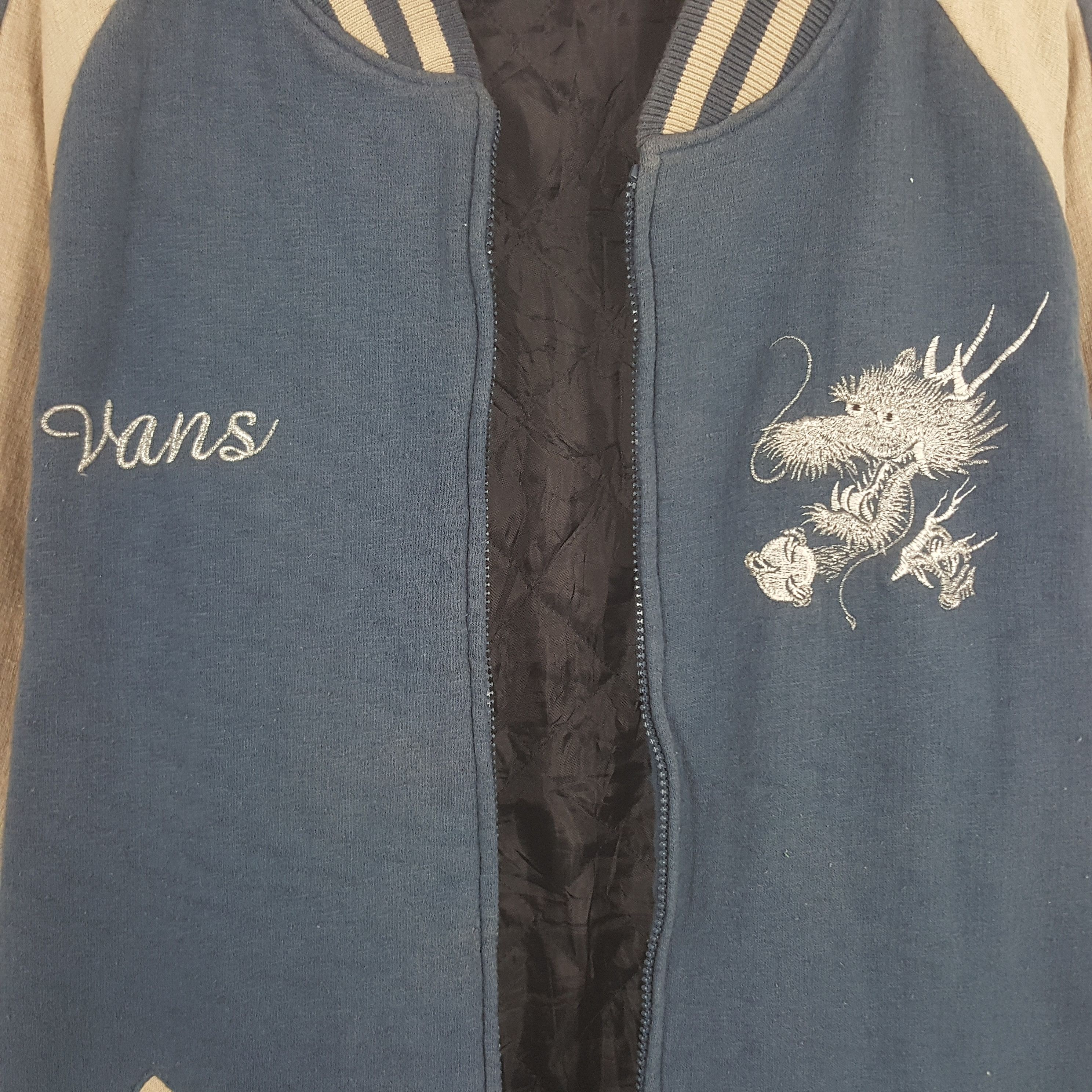Japanese Brand Vintage Vans Dragon Streetwear Jacket Size US L / EU 52-54 / 3 - 4 Thumbnail