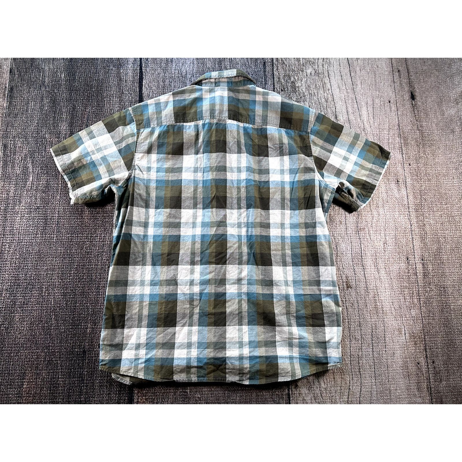 Mountain Hardwear Mountain Hardwear Shirt Mens L Green Big Cottonwood Plaid Size US L / EU 52-54 / 3 - 5 Thumbnail