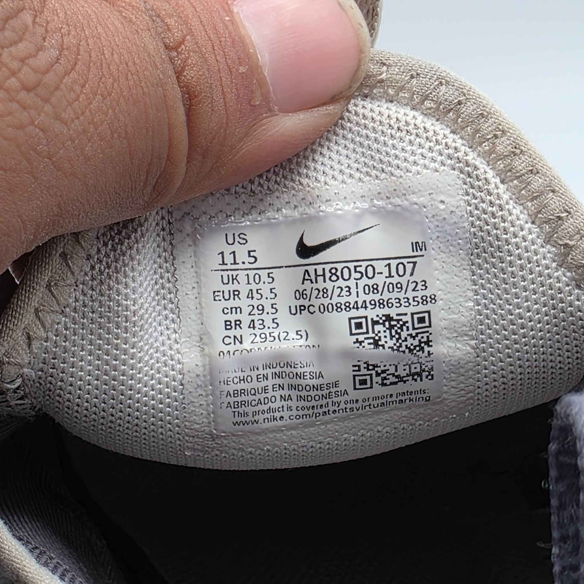 Nike Nike Air Max 270 Mens Size 10 White Persian Violet Athletic Size US 10 / EU 43 - 7 Thumbnail