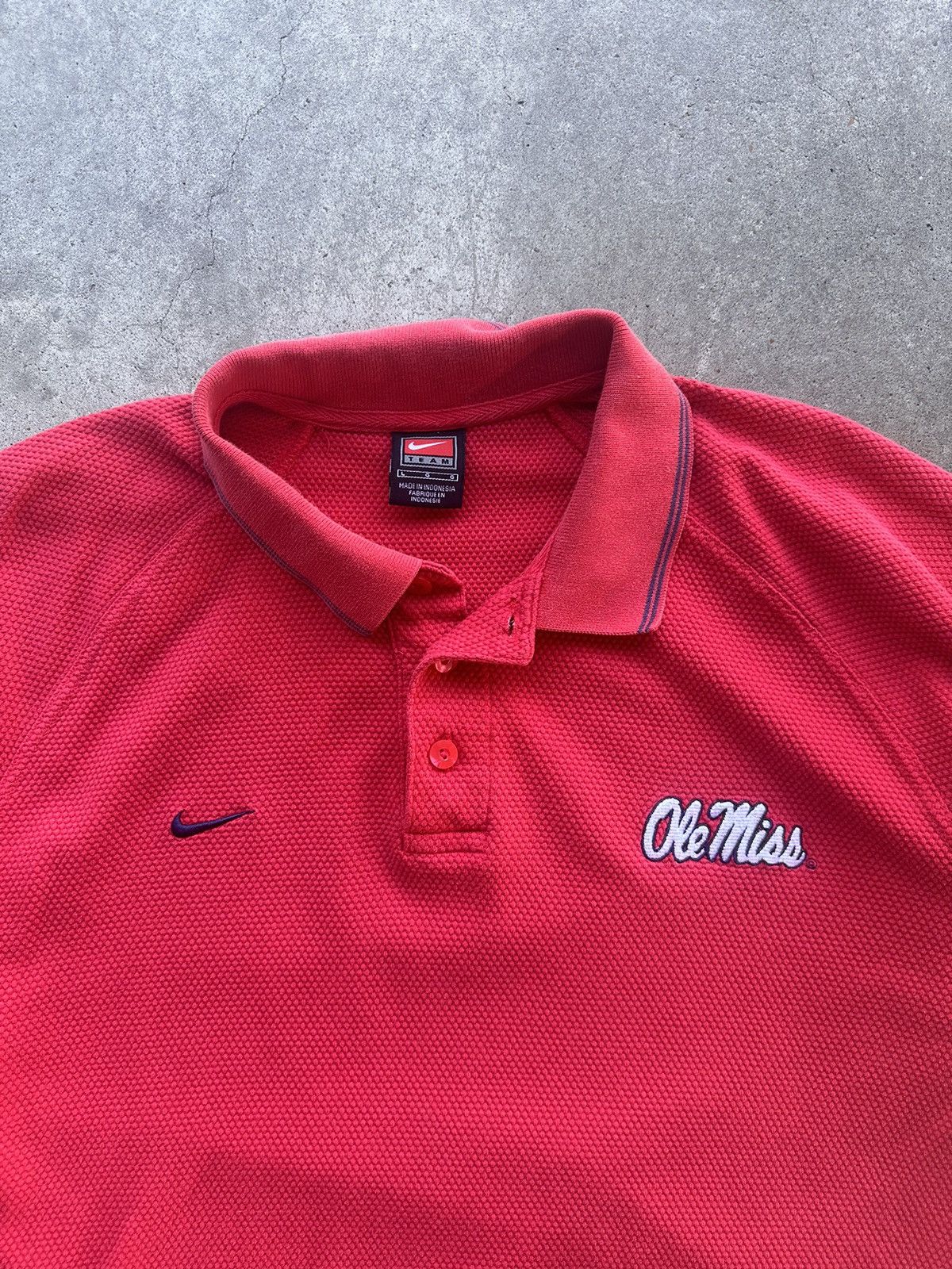 NCAA × Vintage 90s Nike Ole Miss Waffle Print Gameday Polo Size US L / EU 52-54 / 3 - 2 Thumbnail