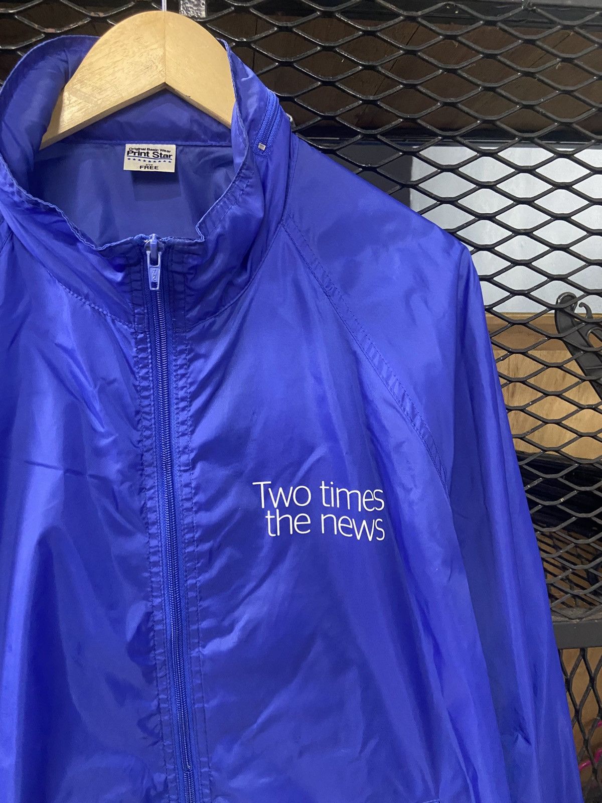 Japanese Brand The Japan Times Windbreaker Jacket Size US L / EU 52-54 / 3 - 4 Thumbnail