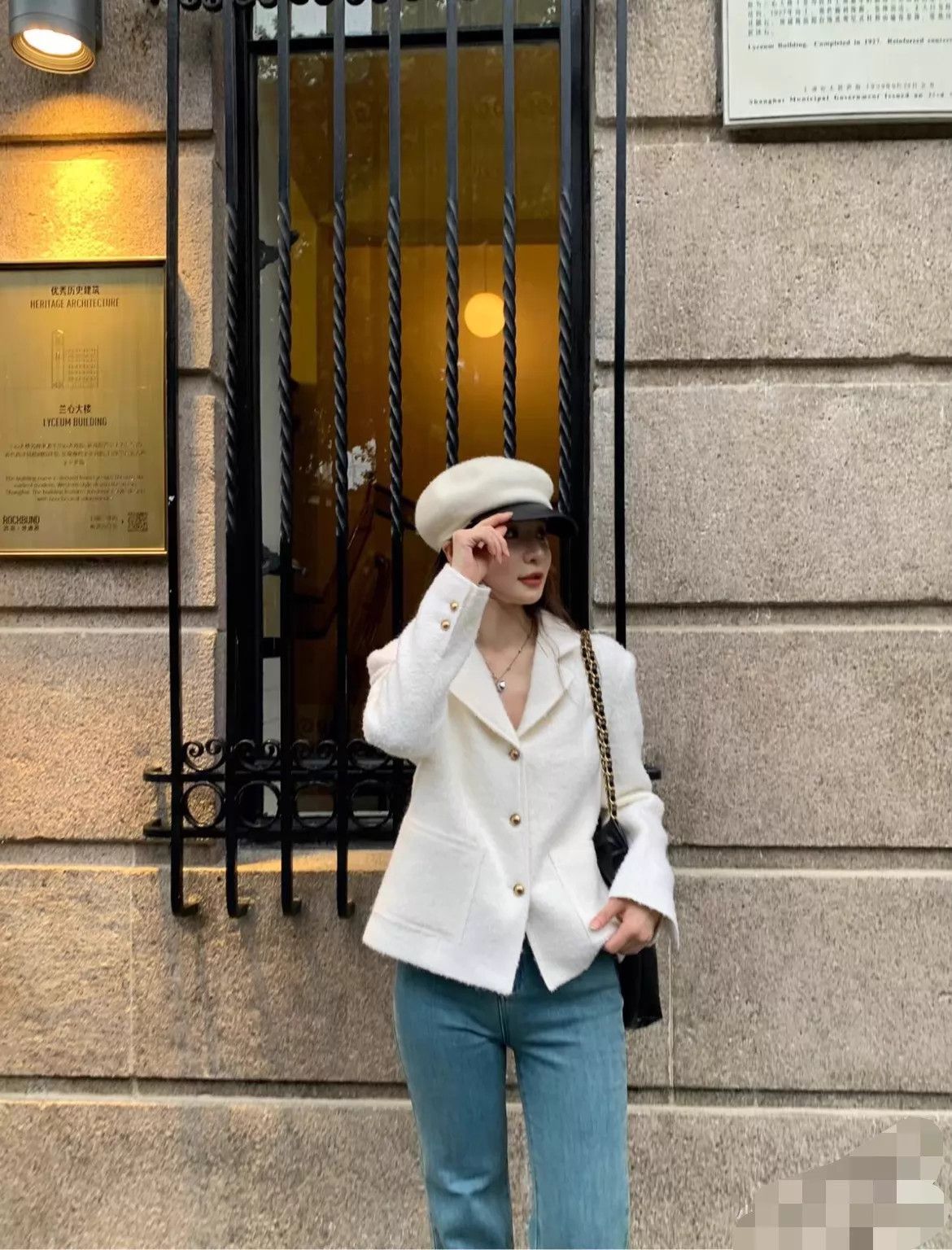 Gucci Gucci Ivory Short Chanel-style Cream White Jacket Size M / US 6-8 / IT 42-44 - 7 Thumbnail