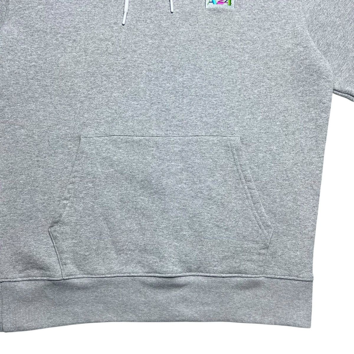 A24 A24 Movies Grey Embroidered Patch Pullover Hoodie Sz L Size US L / EU 52-54 / 3 - 9 Thumbnail