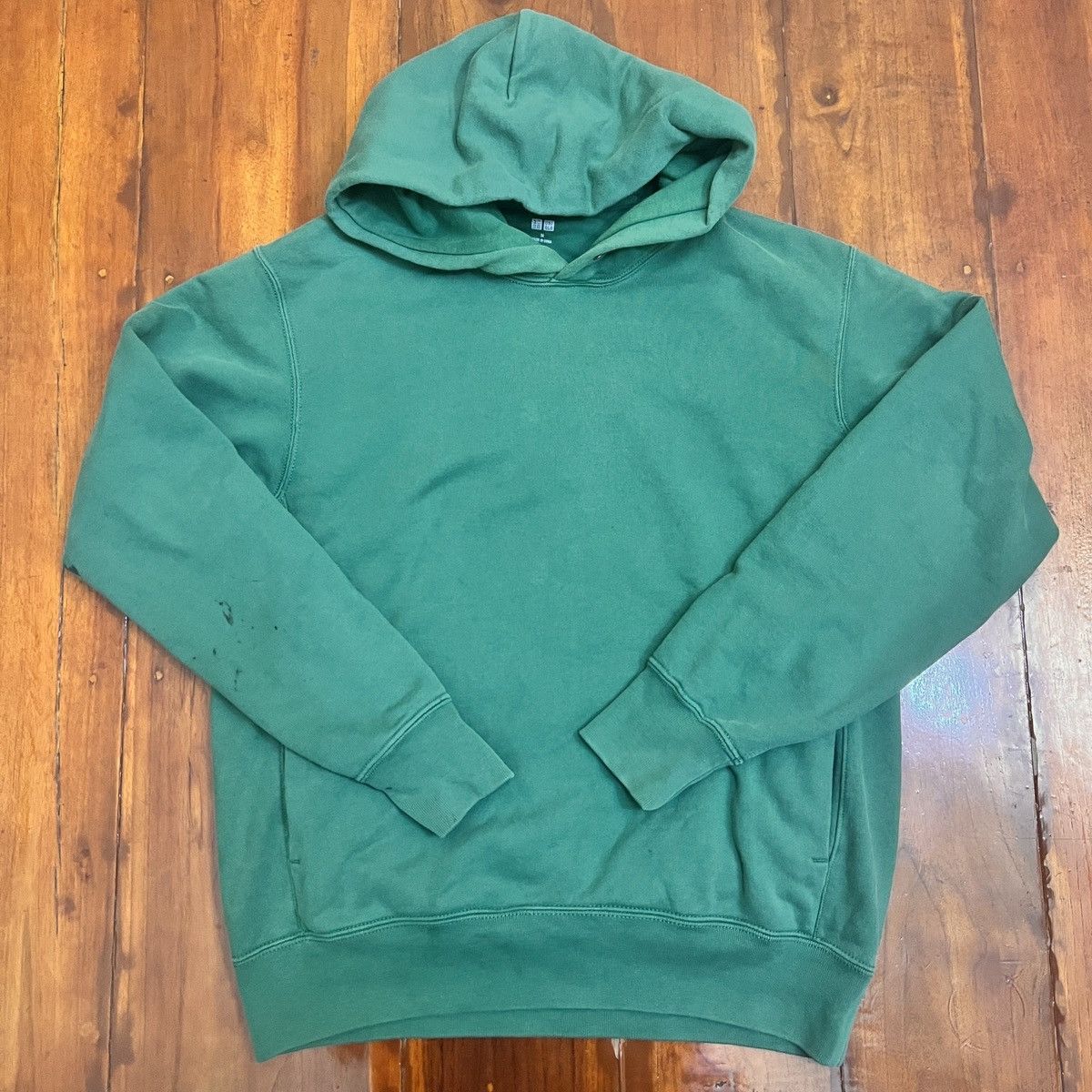 Uniqlo Japanese Brand Uniqlo Hoodie Faded Thrashed Size US M / EU 48-50 / 2 - 1 Thumbnail