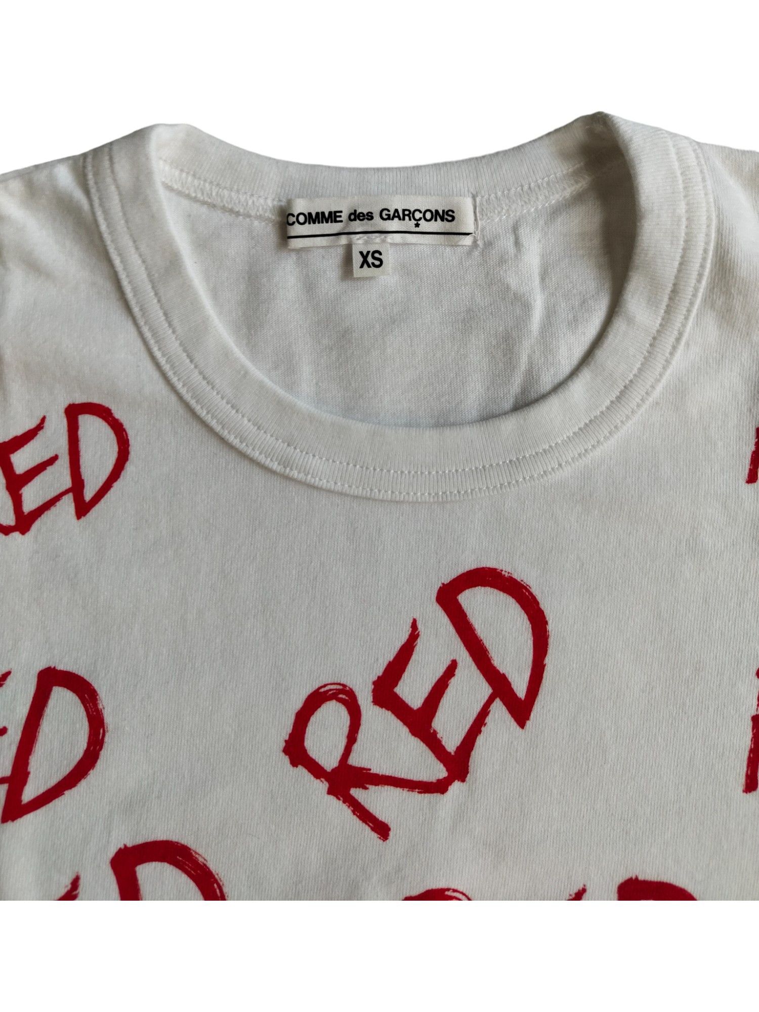 Comme des Garcons White T-Shirt With Red Celebration Random Print Size XS / US 0-2 / IT 36-38 - 3 Thumbnail