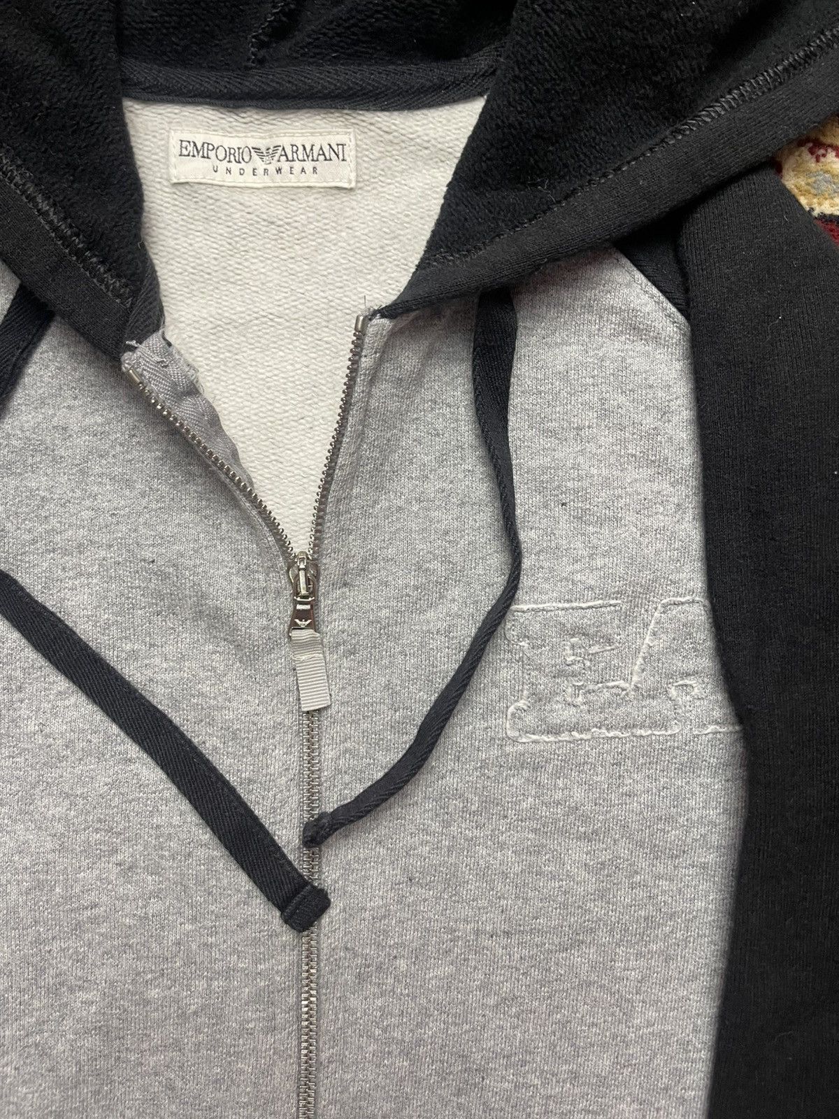 Emporio Armani SOLD Emporio Armani zip Size M / US 6-8 / IT 42-44 - 2 Thumbnail