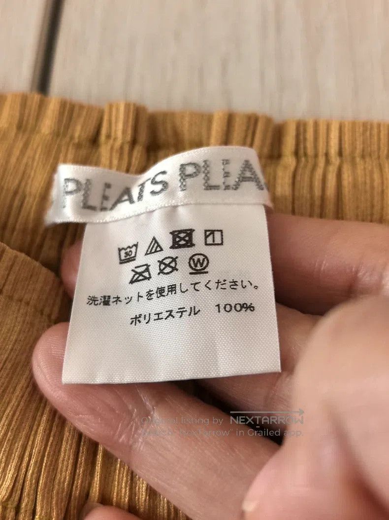 Issey Miyake size:4 Yellow Pants