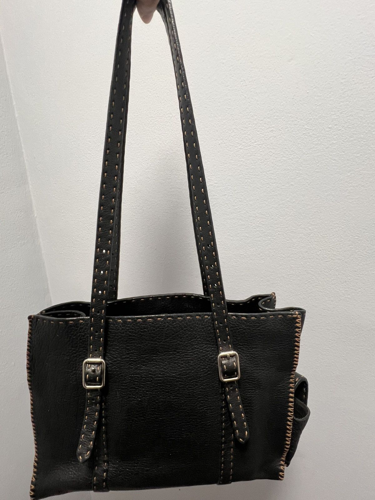 Fendi Fendi Selleria Black Leather Shoulder Bag Size ONE SIZE - 2 Thumbnail