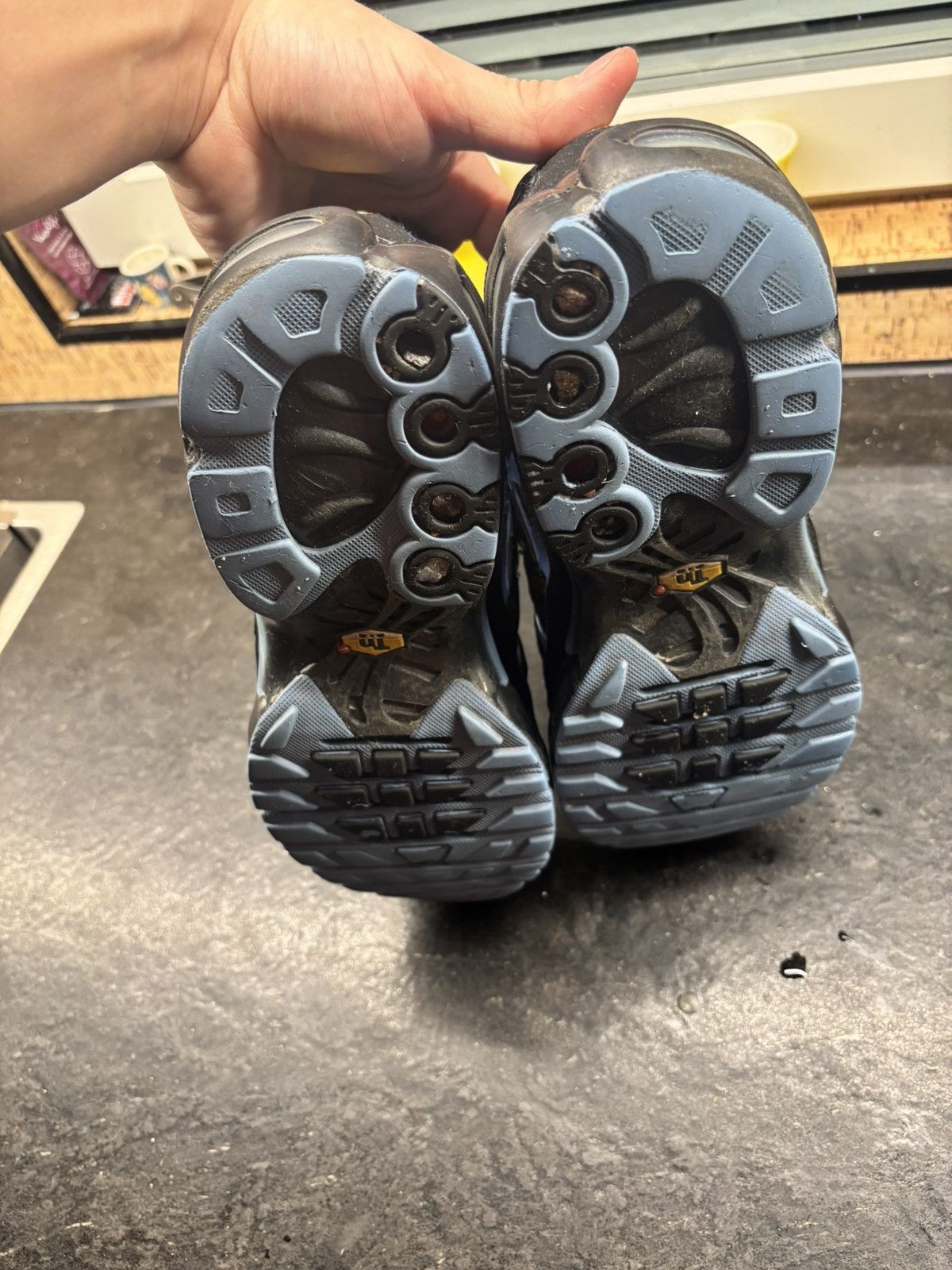 Nike nike air max plus black university blue Size US 7 / EU 40 - 8 Thumbnail