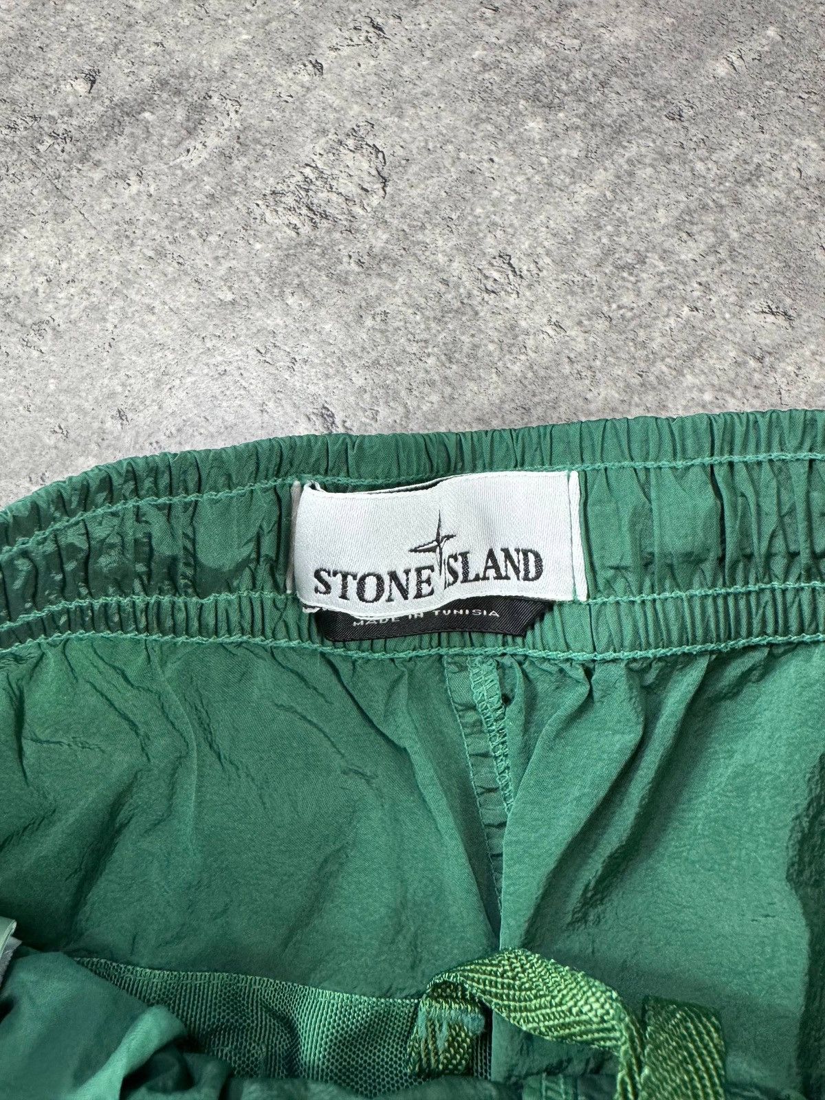 Stone Island Stone Island - Metallic Cargo Bermuda Shorts SS23 Size US 30 / EU 46 - 9 Thumbnail