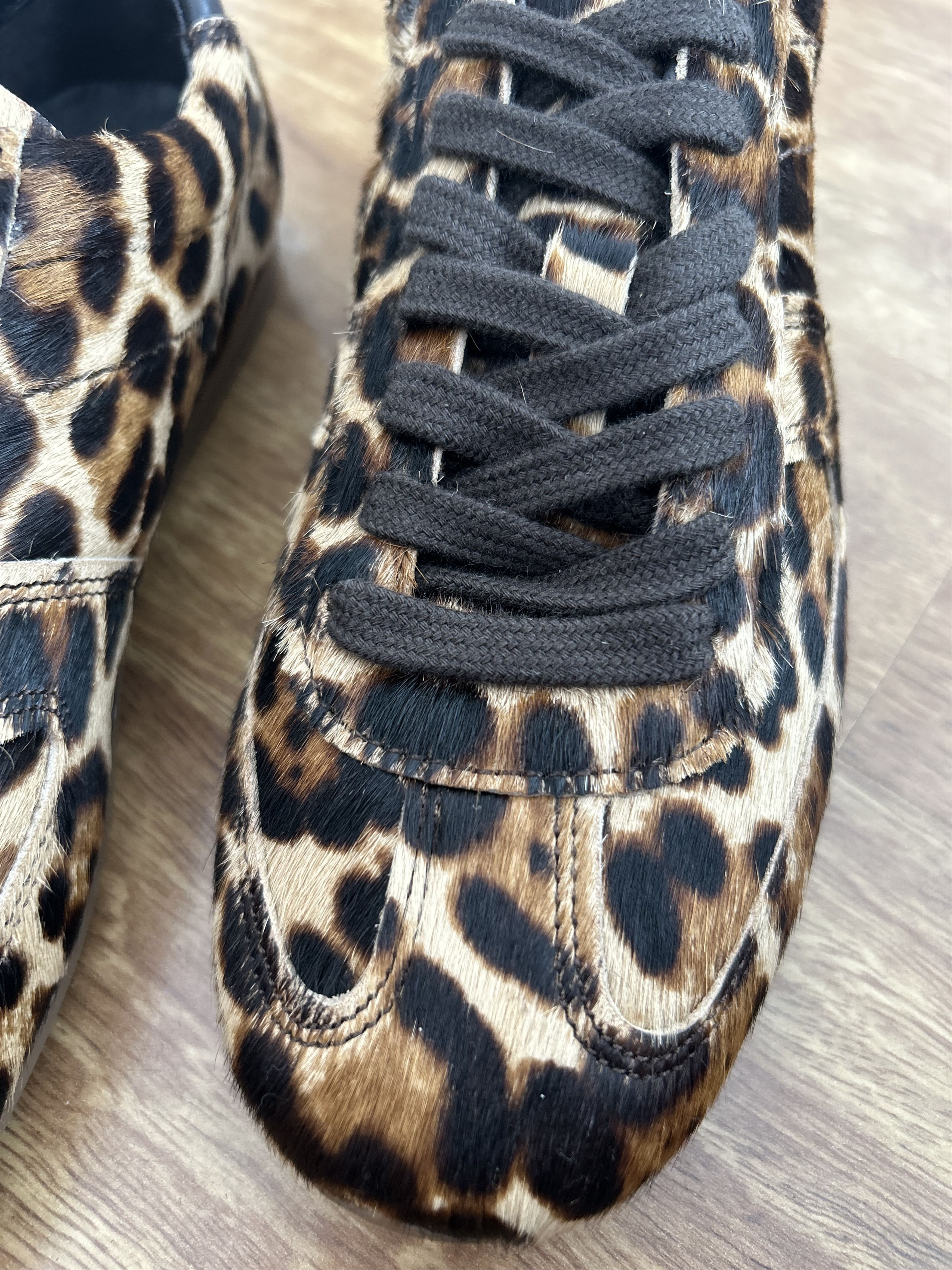 Massimo Dutti Massimo Dutti animal print shoes Size US 8 / IT 38 - 2 Thumbnail