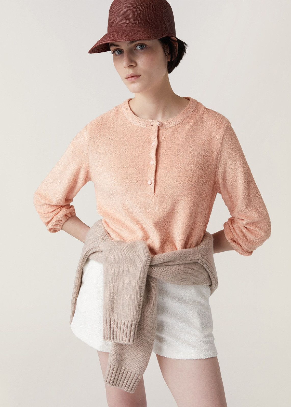 o1srvl11e0424 Sweater in Brown