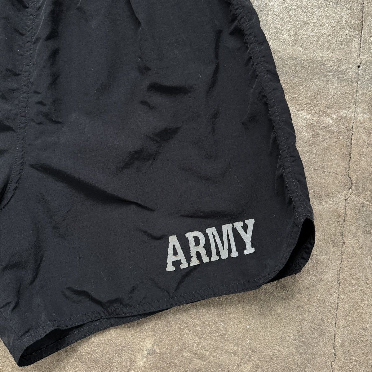 Vintage Vintage Army Trainers Shorts Size US 28 / EU 44 - 3 Thumbnail