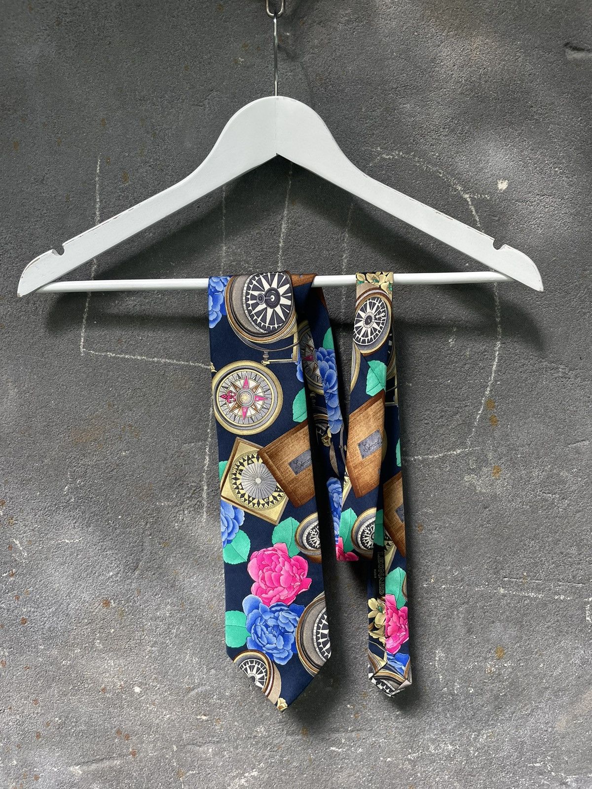 Leonard Paris Leonard Paris Tie 100% Silk Compass Flowers Size ONE SIZE - 1 Thumbnail
