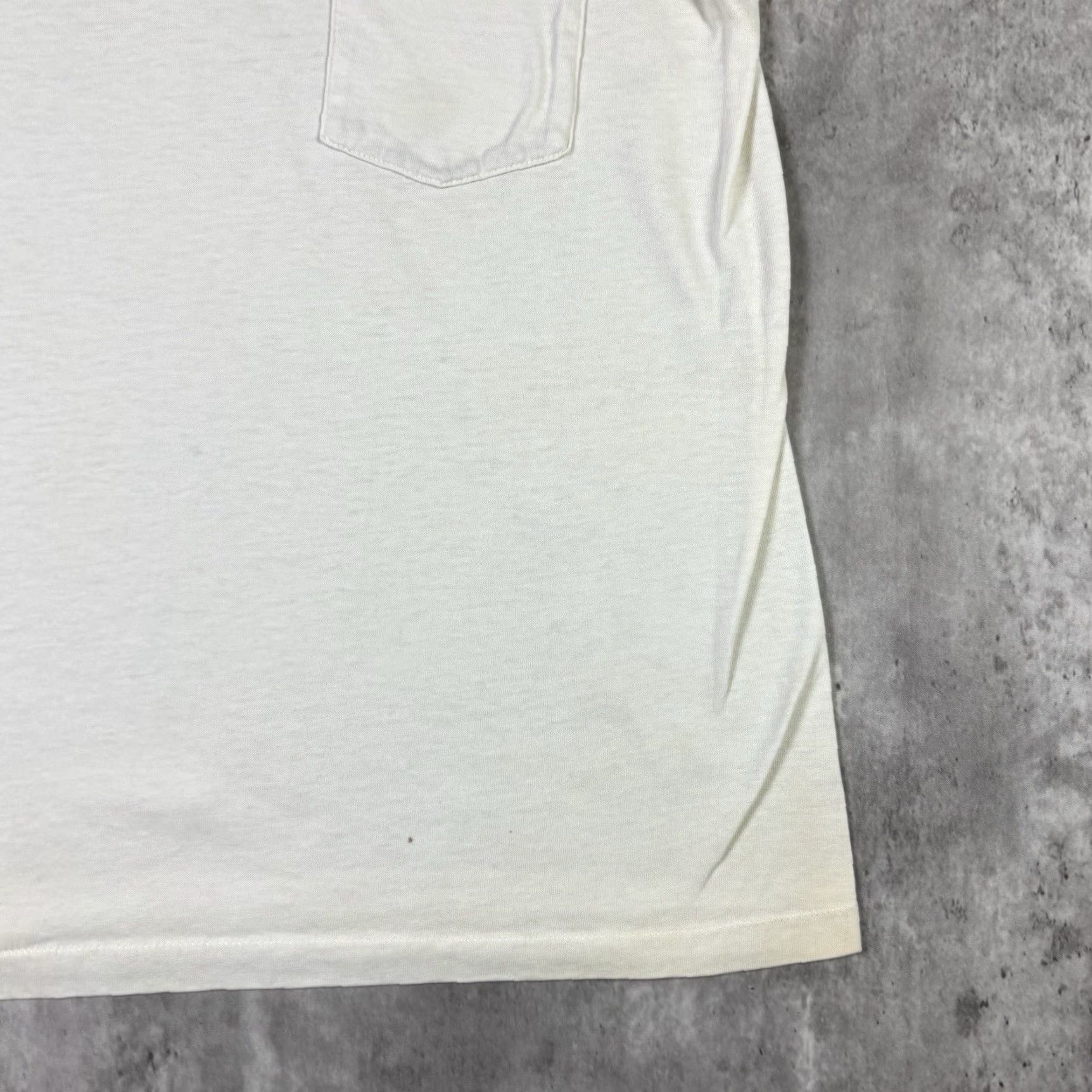 Vintage VINTAGE Iowa University 80s Collared Polo T Shirt L White Cotton Men Regular 32 Degrees Cool 80s Theme Baseball Shirt Size US L / EU 52-54 / 3 - 7 Thumbnail