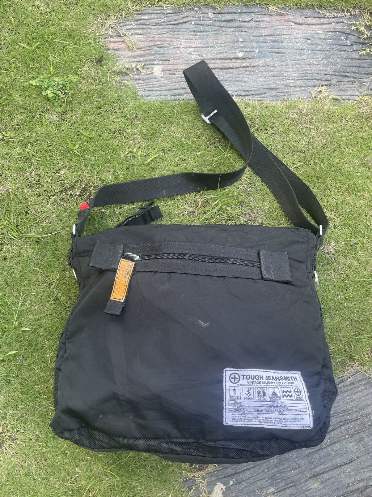 Other Authentic TOUCH Military Shoulder Bag Size ONE SIZE - 2 Thumbnail