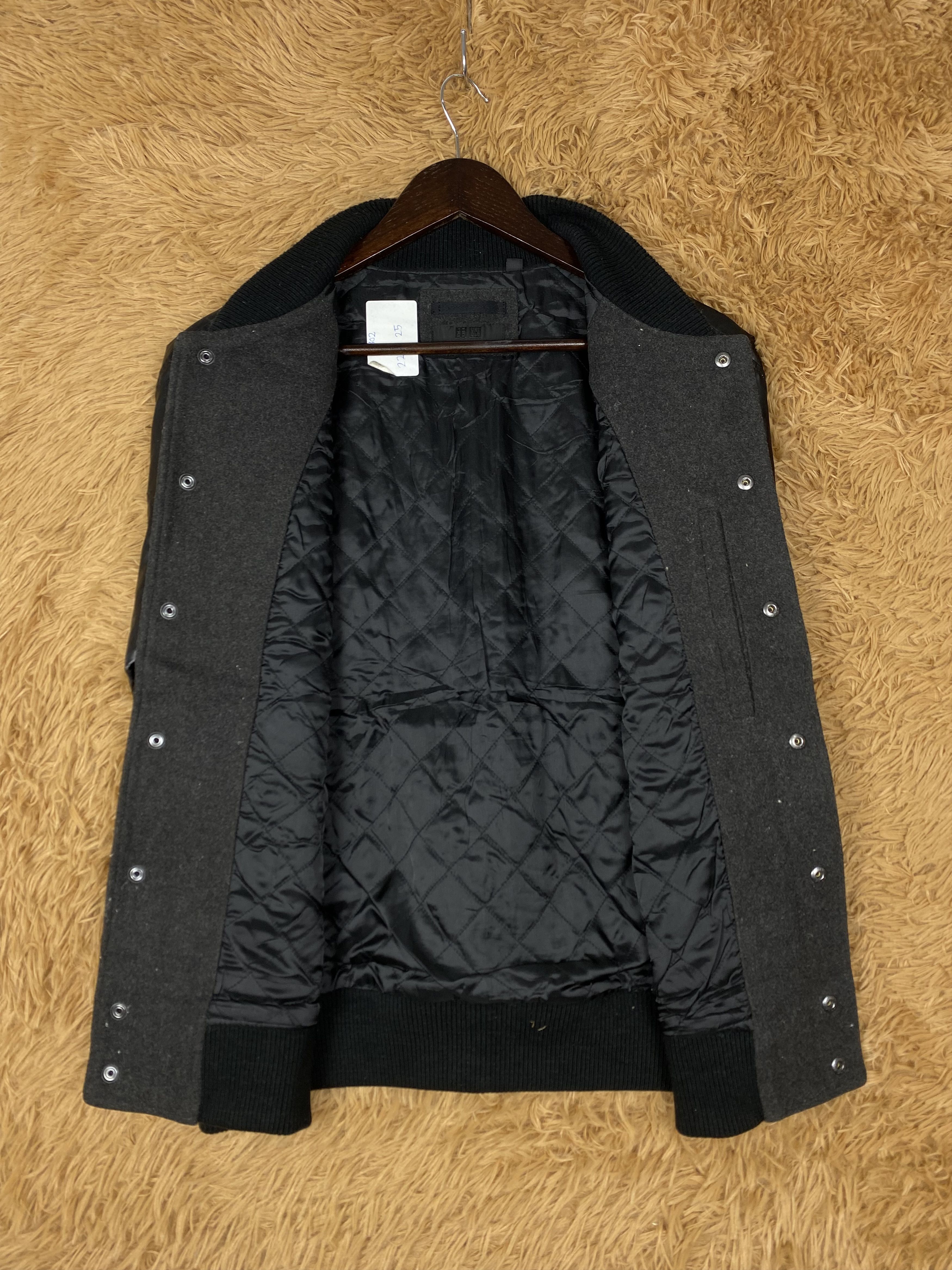 Uniqlo Vintage Uniqlo Leather Sleeve Varsity Jacket DJ0302 Size US M / EU 48-50 / 2 - 6 Thumbnail
