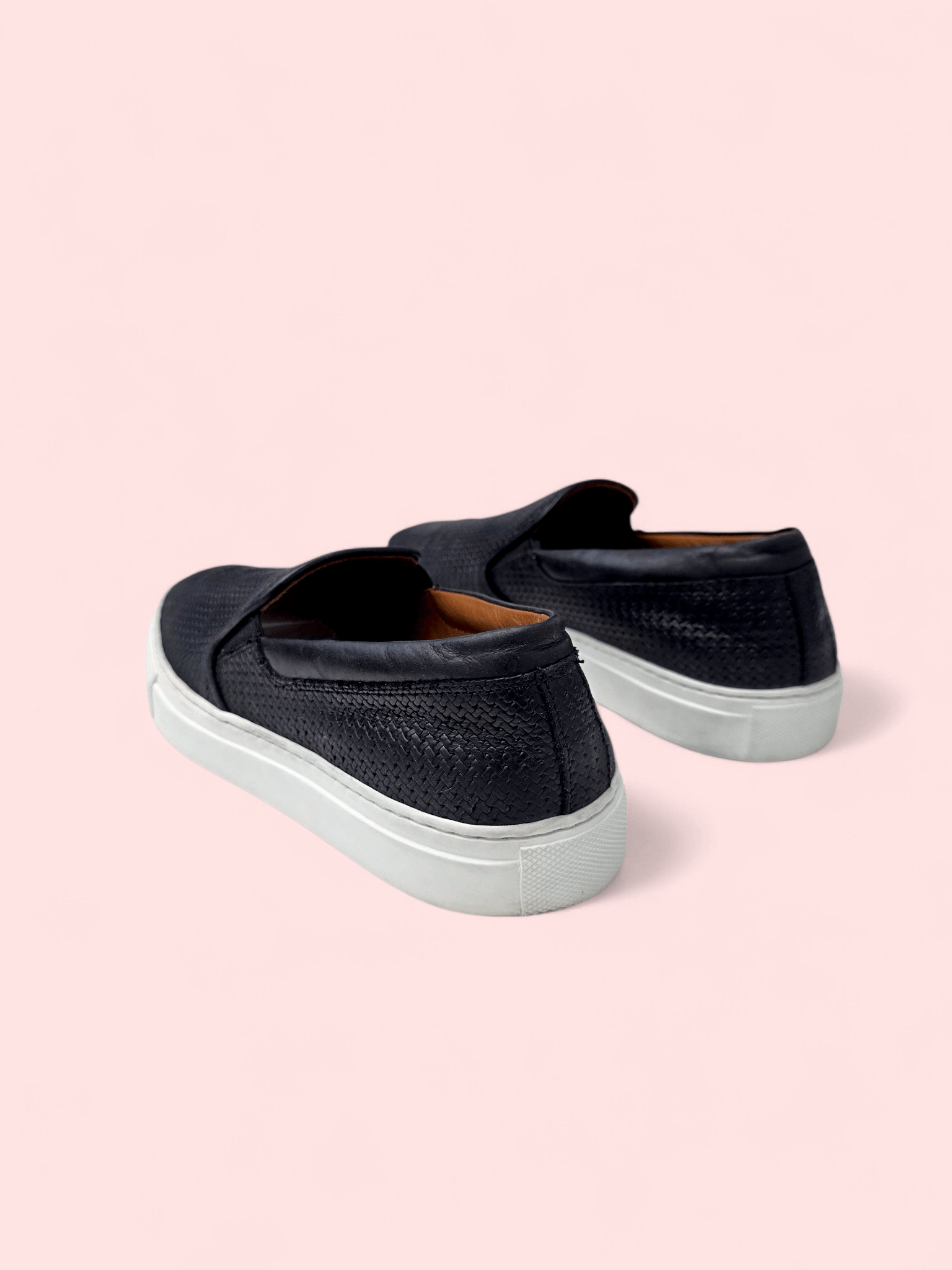 Aquatalia Aquatalia woven leather slip-on sneakers-FASHIONELLA Size US 9 / IT 39 - 8 Thumbnail