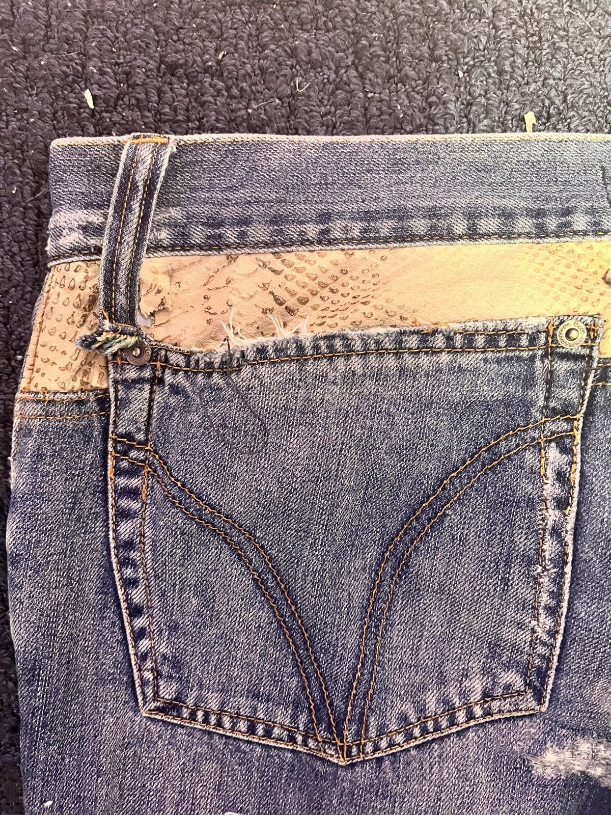 Designer × Dolce & Gabbana Dolce and Gabbana Distressed denim Size US 34 / EU 50 - 5 Thumbnail