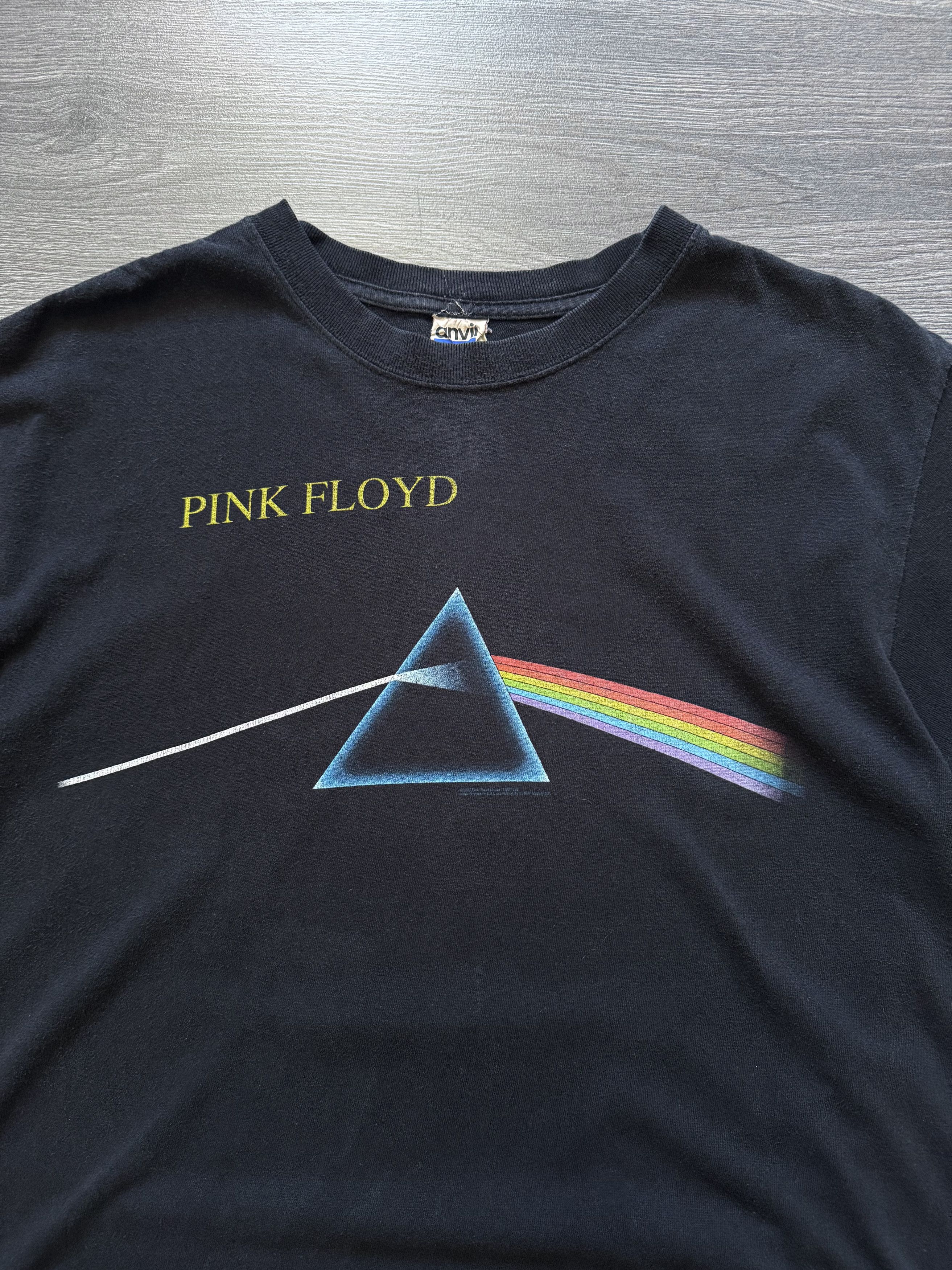 Pink Floyd Vintage 90s Pink Floyd Dark Side of the Moon T-shirt Size US L / EU 52-54 / 3 - 3 Thumbnail