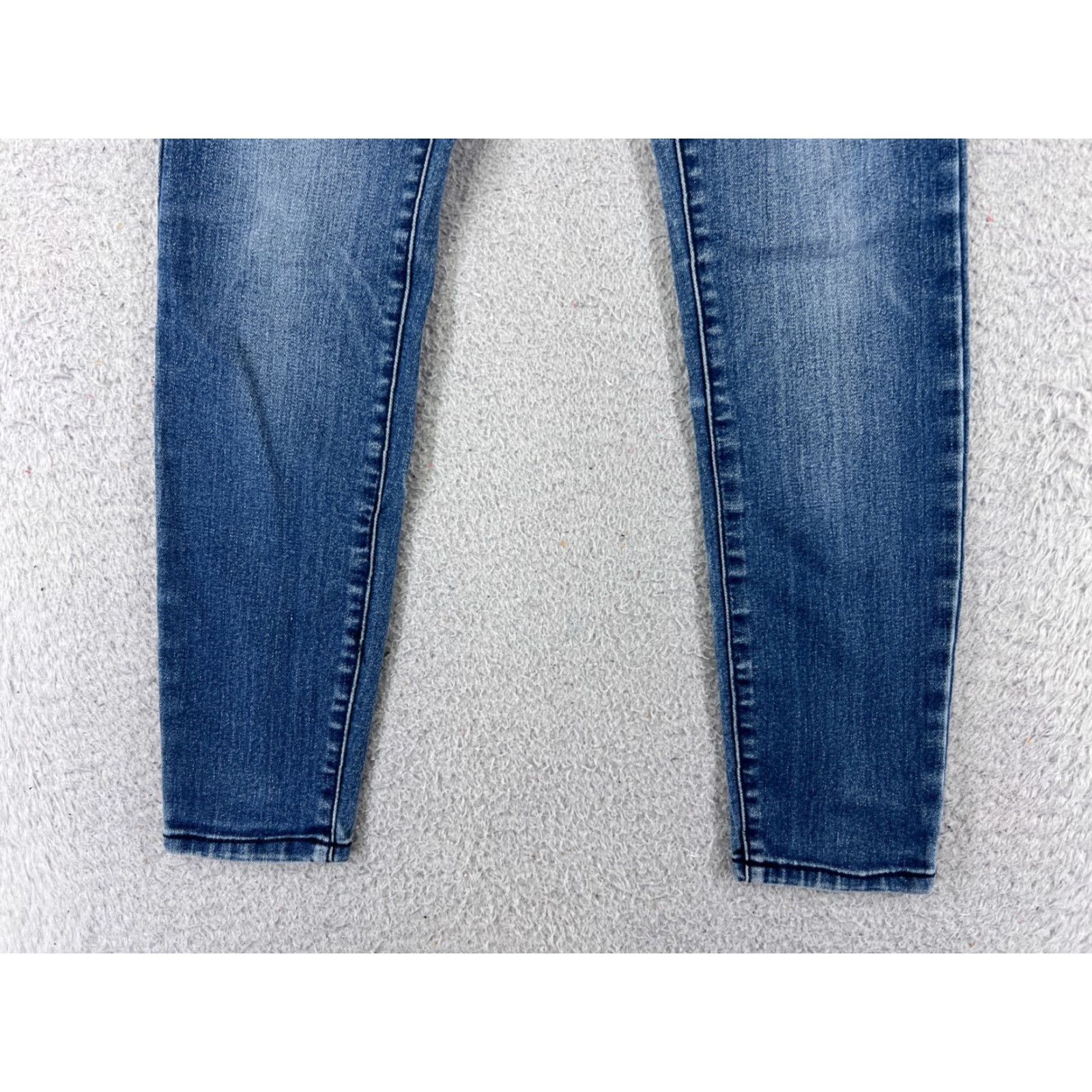 XOXO XOXO Jeans Women's Jeans Denim Blue 25x27 Skinny Low Rise 5-Pocket Embroidered Zipper Button Floral Cotton Stretch Read Size 25" / US 0 / IT 36 - 2 Thumbnail