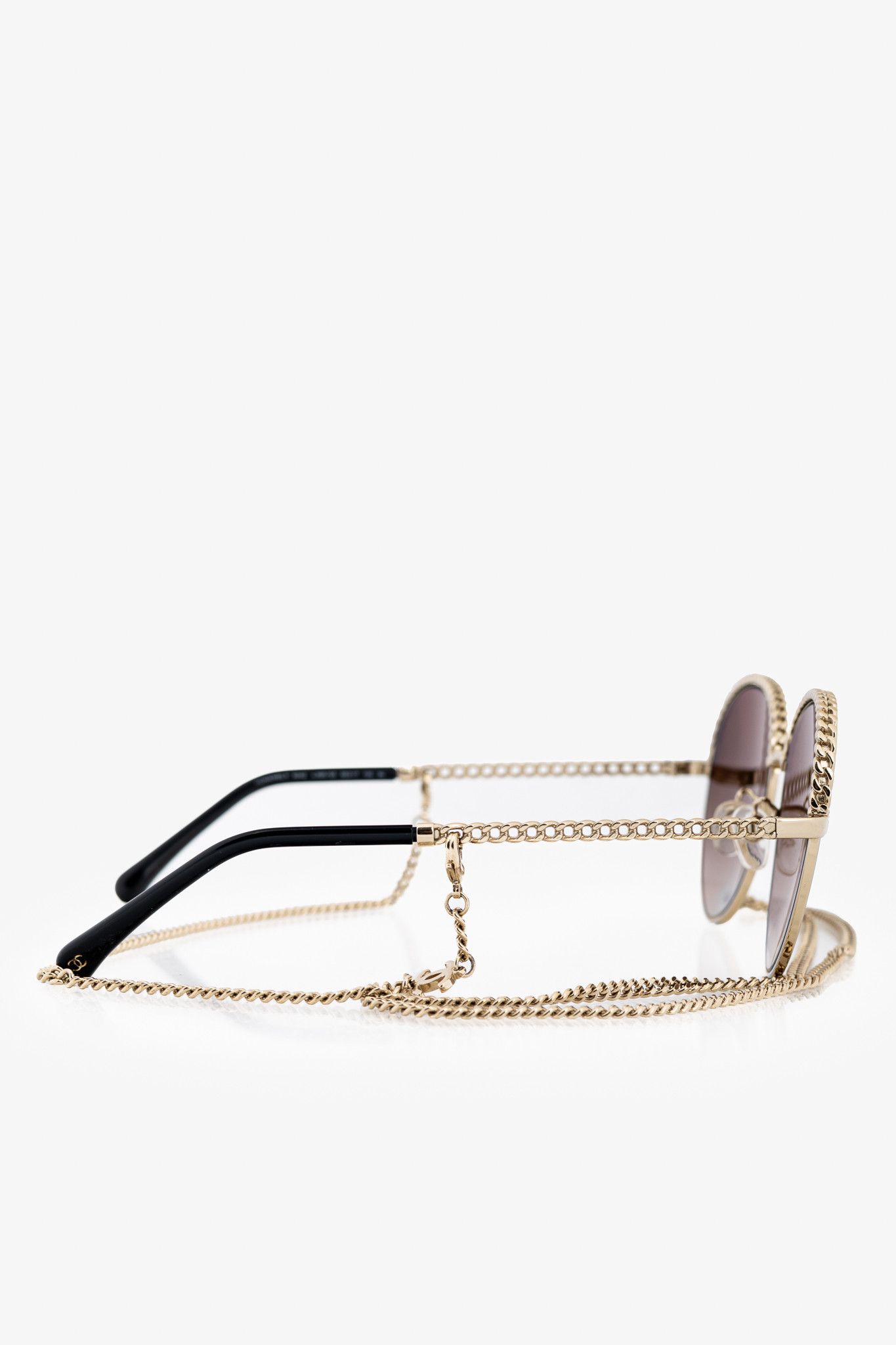 Chanel Chanel Pantos Gold-Tone & Black Metal-Chain Sunglasses Size ONE SIZE - 4 Thumbnail
