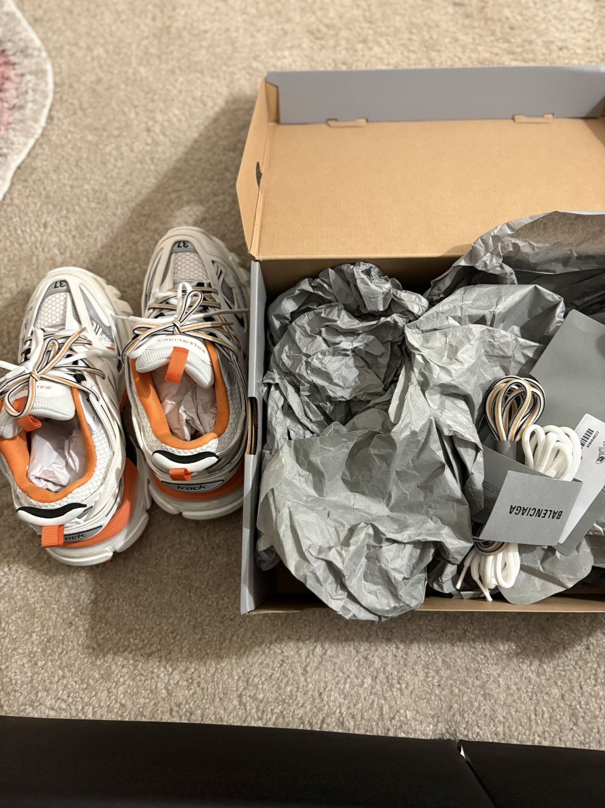 Balenciaga White and orange balenciagas Size US 7 / IT 37 - 3 Thumbnail