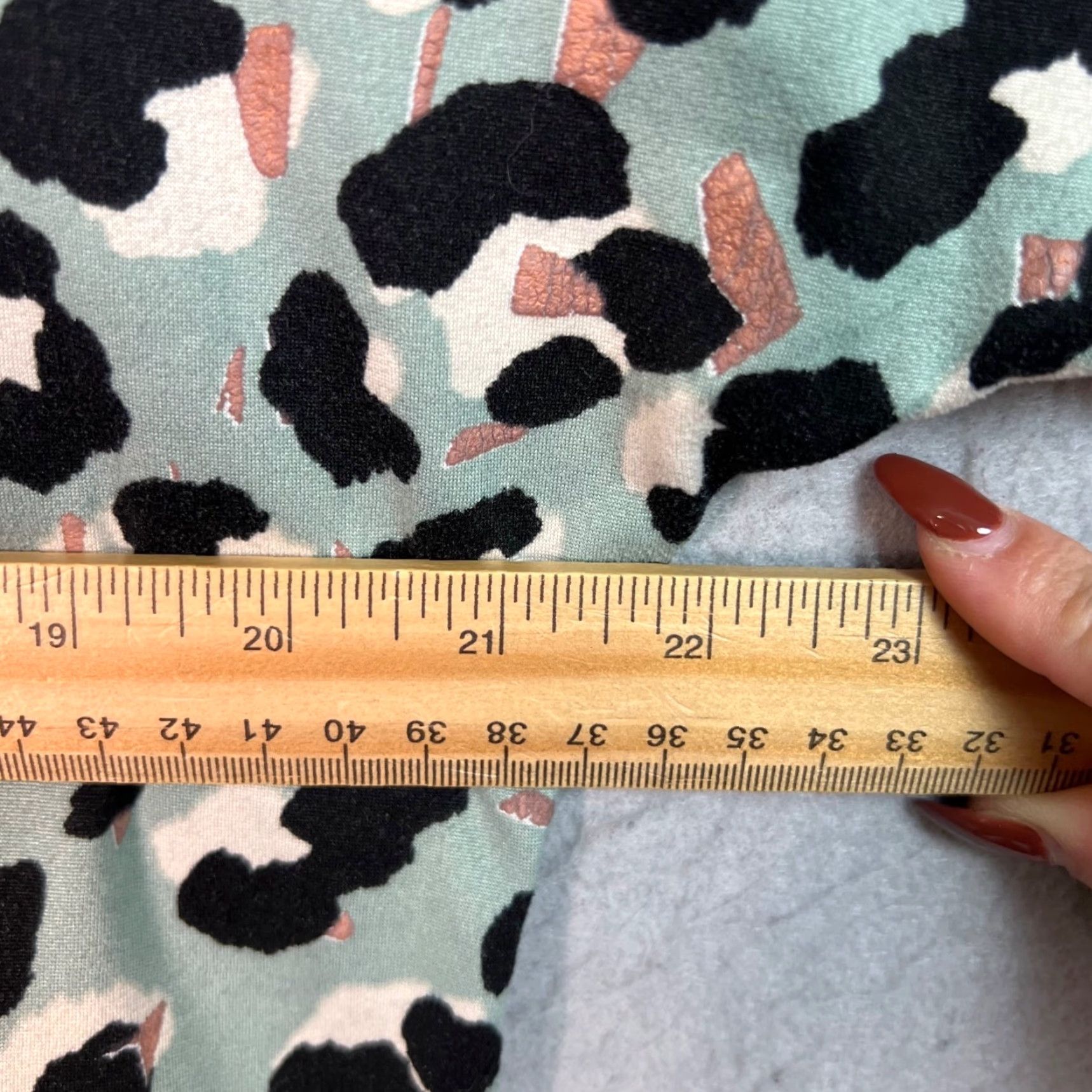 Vintage Love To Lounge Top Womens Large Leopard Print Green & Black Short Sleeve Pullover Cheetah Casual Size L / US 10 / IT 46 - 6 Thumbnail