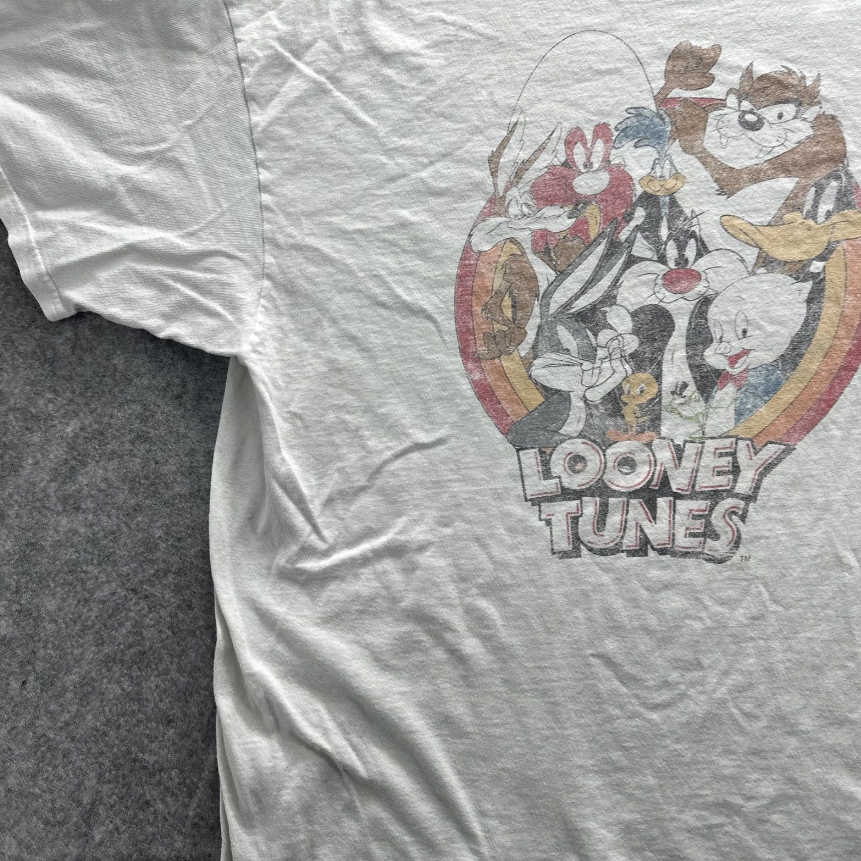 Vintage VINTAGE Looney Tunes Shirt Mens 2XL White Graphic Tee Cartoon Characters 100% Cotton Size US XXL / EU 58 / 5 - 4 Thumbnail
