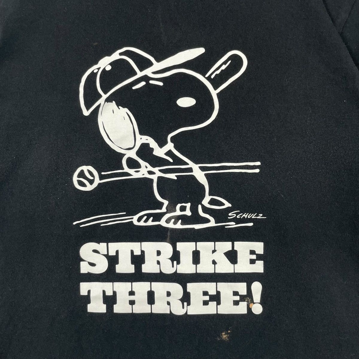 Uniqlo Uniqlo Japan X Snoopy Strike Three Tee Shirt Size US S / EU 44-46 / 1 - 3 Thumbnail