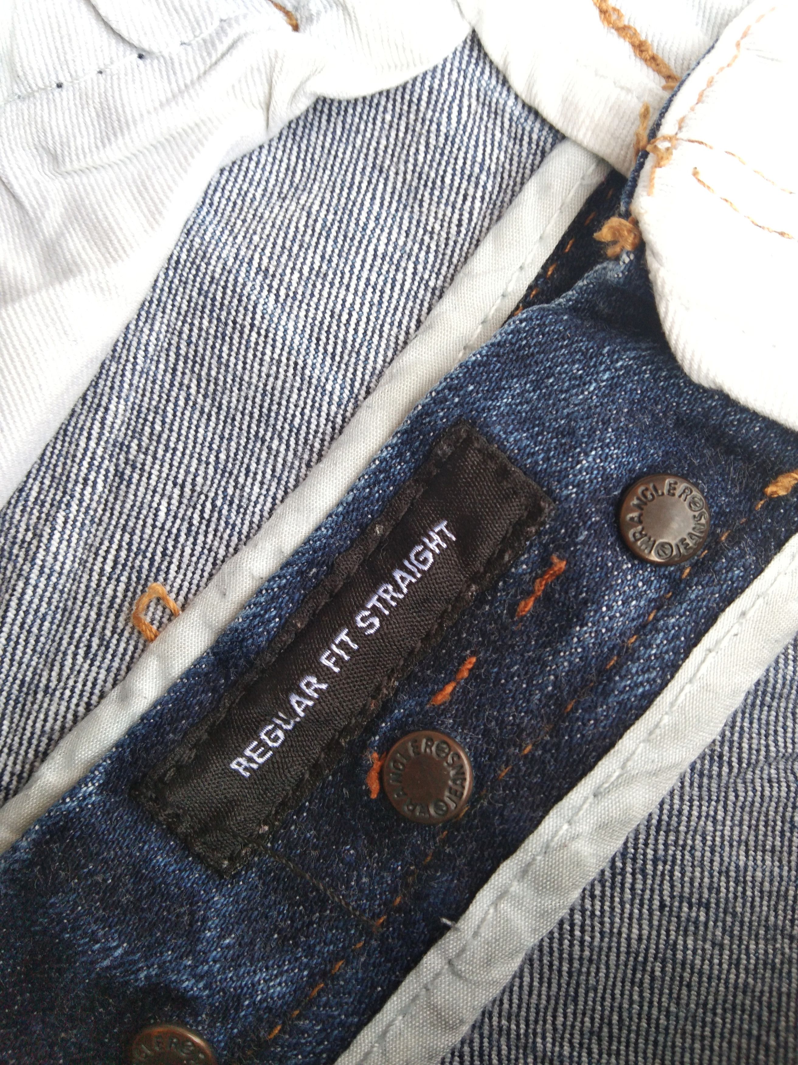 Wrangler Vintage Wrangler Distressed Jeans 33x32 Size US 33 - 8 Thumbnail