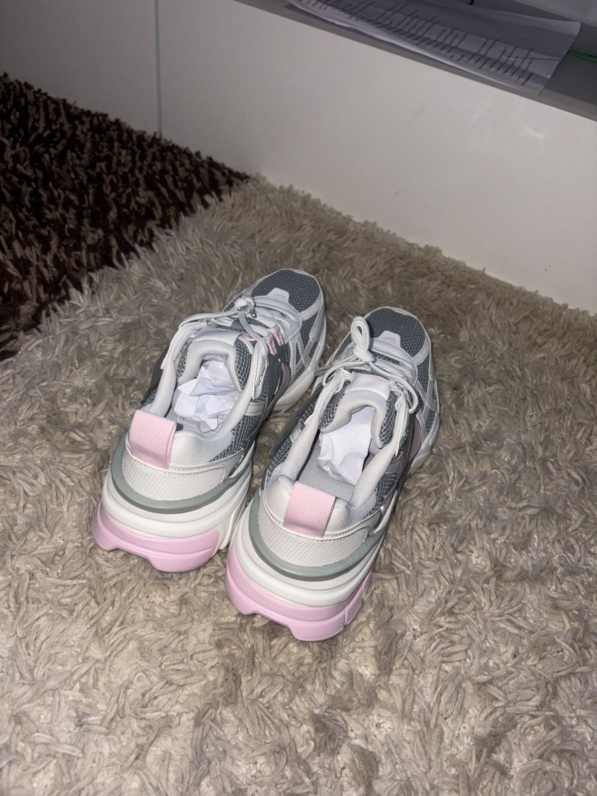 Nike Nike v2k runs Size US 9 / EU 42 - 2 Thumbnail
