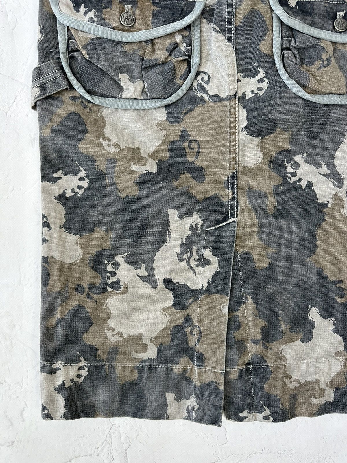 Diesel Vintage Diesel Camo Midi Skirt Size 26" / US 2 / IT 38 - 6 Thumbnail