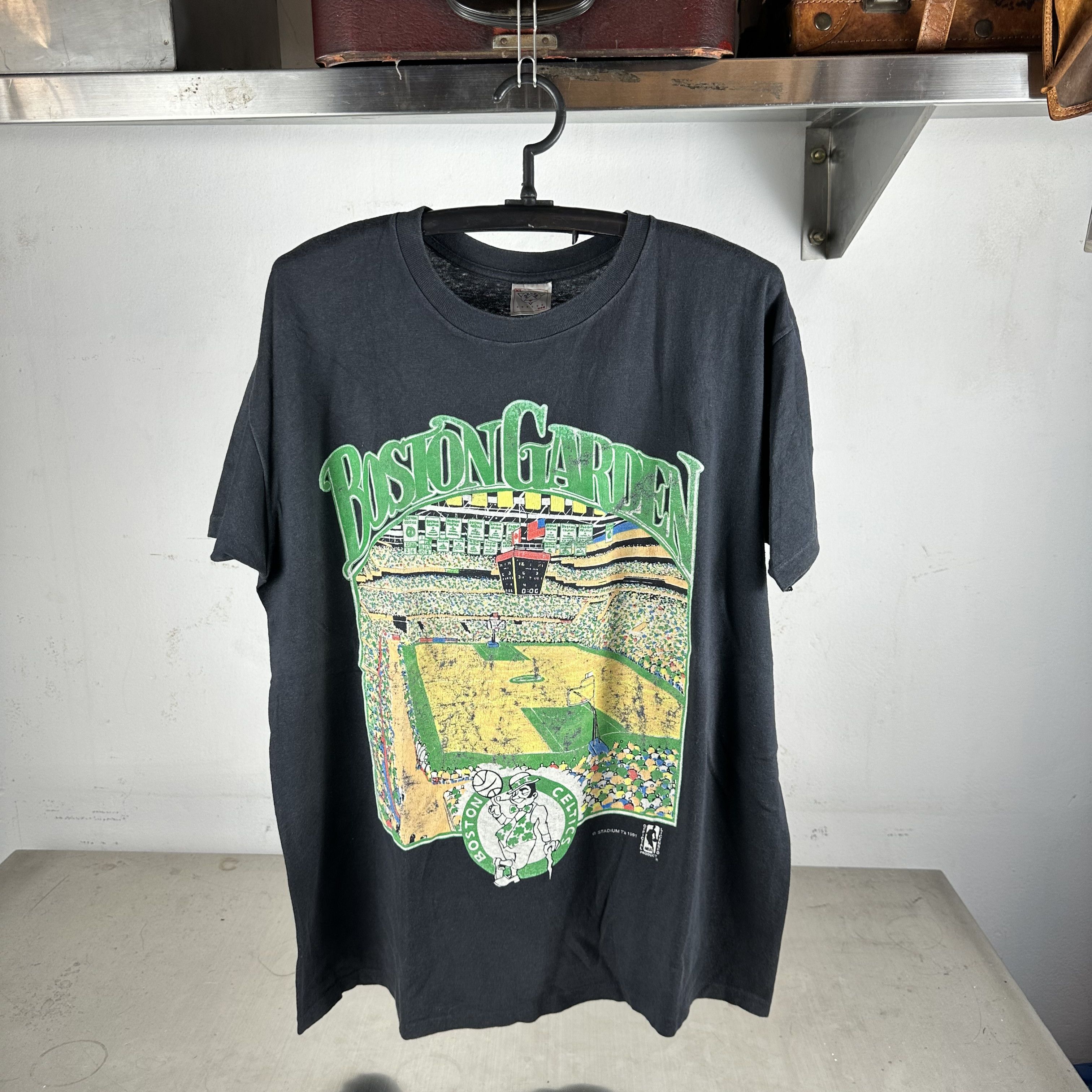 Vintage 1991 Boston Celtics Boston Garden NBA T-shirt