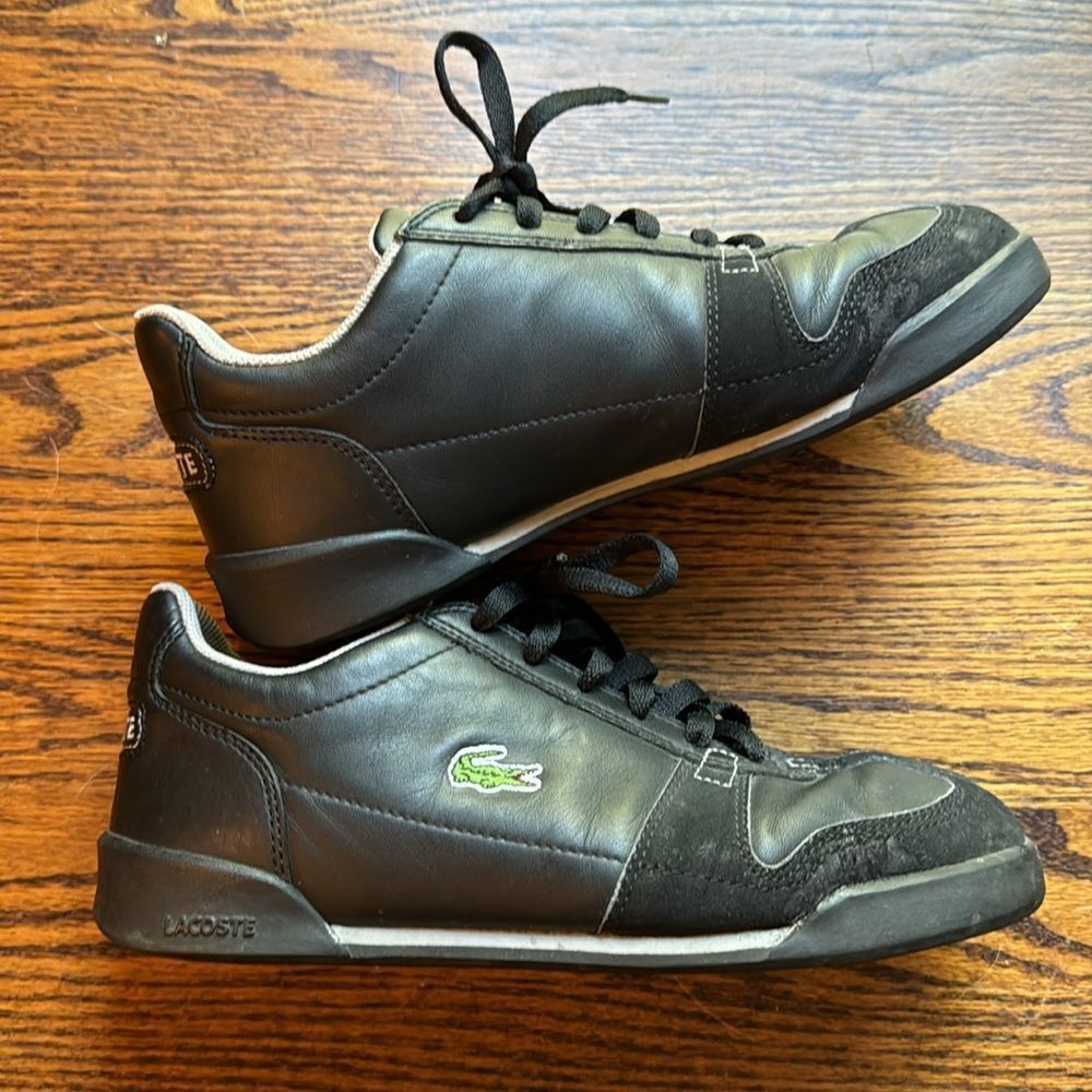 Lacoste Lacoste black leather/suede lace up low top embroidered log Size US 8 / EU 41 - 3 Thumbnail