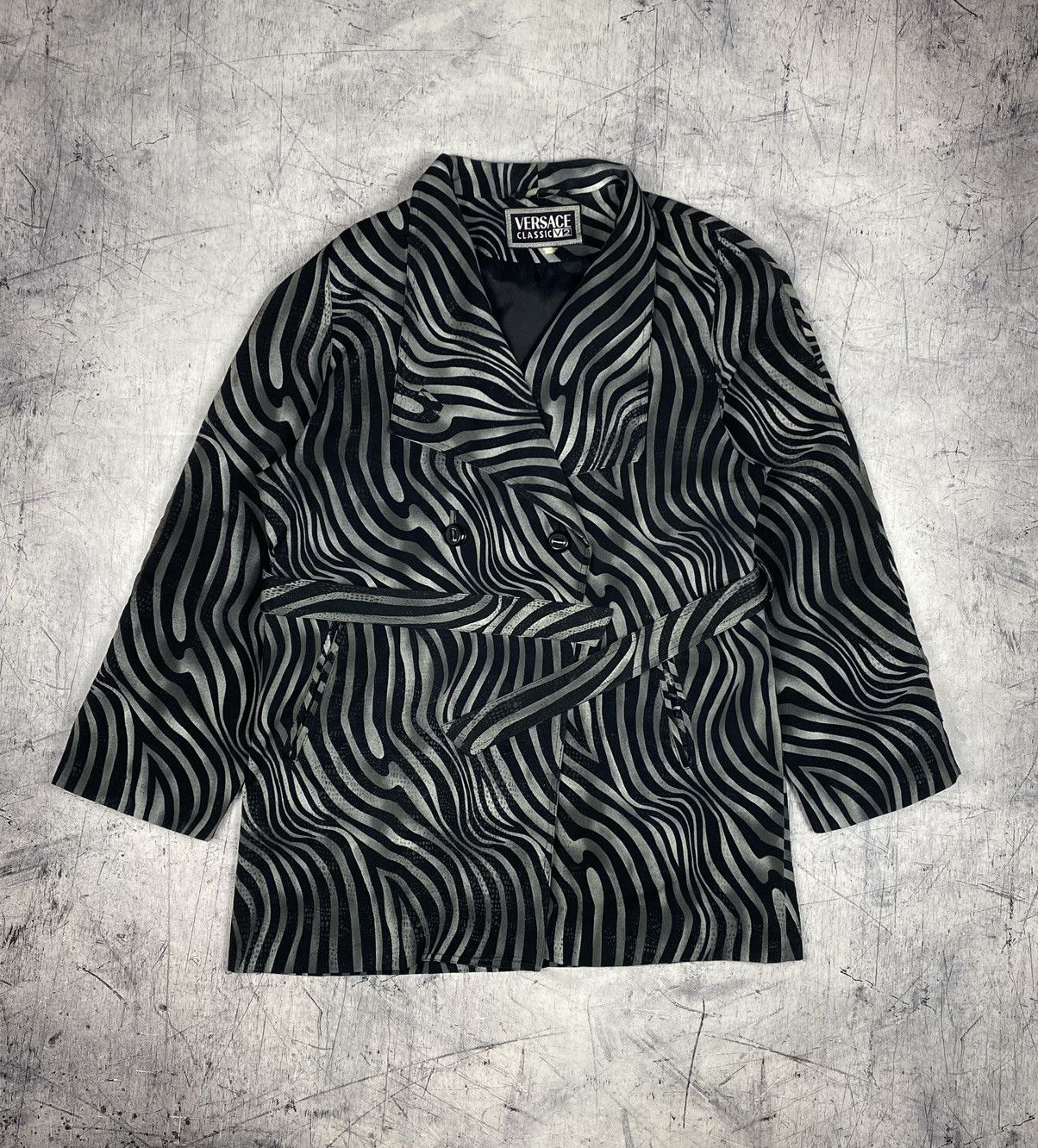 Versace Vintage Gianni Versace V2 Zebra Print Belted Wrap Jacket Size XL / US 12-14 / IT 48-50 - 2 Thumbnail