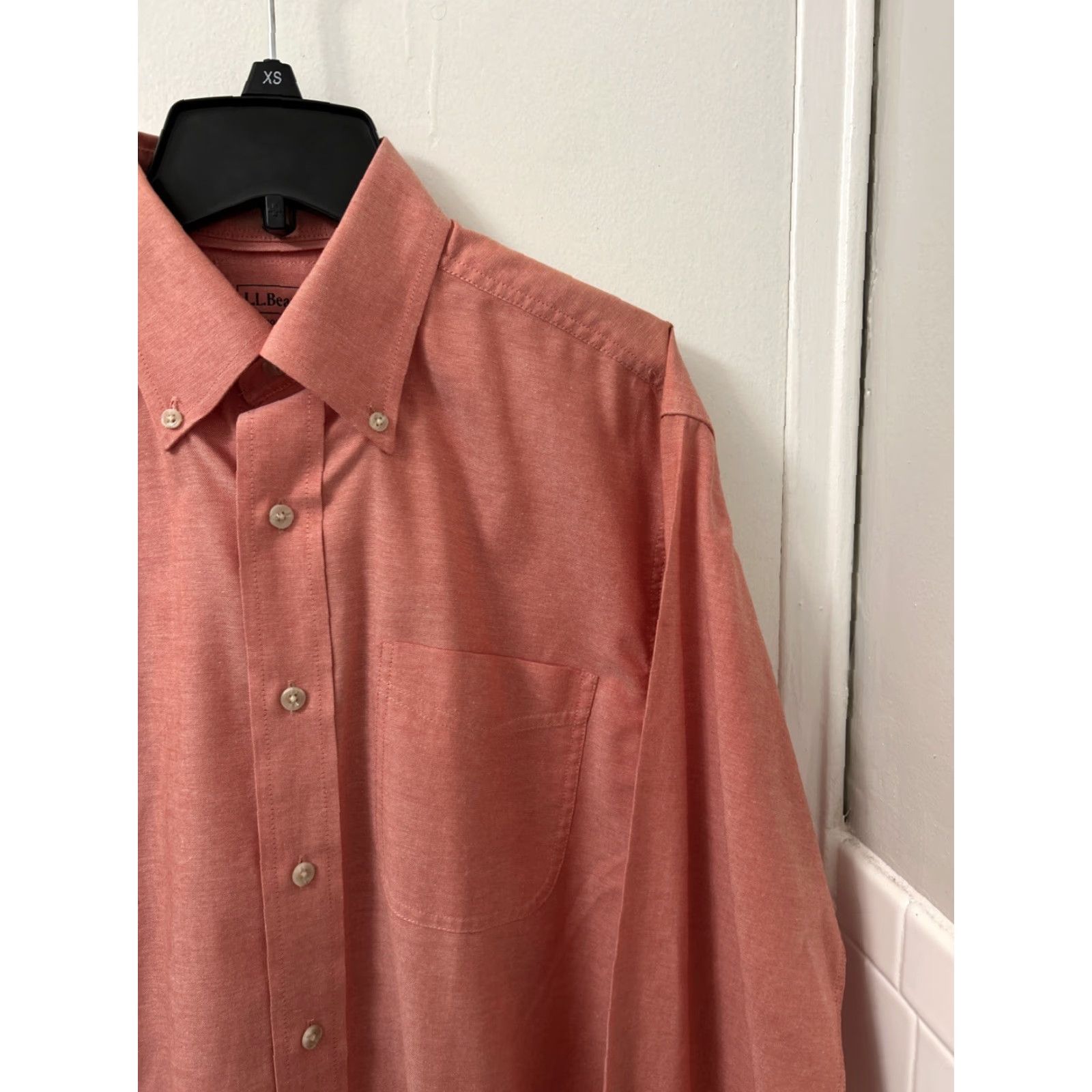 Vintage L.L. Bean Shirt Mens S Red Chambray Button-Down Oxford Traditional Fit Long Sleeve Solid Rose 248929 Size US S / EU 44-46 / 1 - 4 Thumbnail