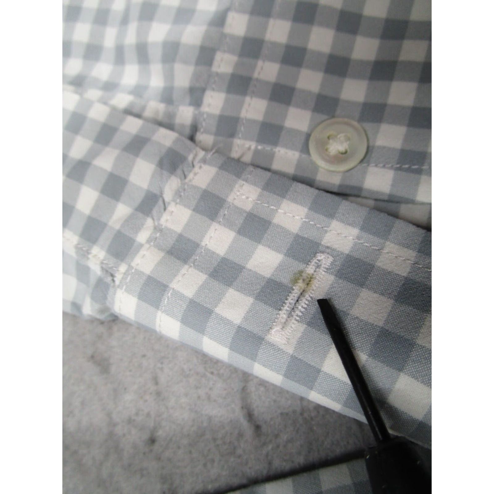 Vineyard Vines VINTAGE Vineyard Vines Men's Large Gray Nylon Check Button-Up Shirt Casual Business Travel Classic Fit Size US L / EU 52-54 / 3 - 5 Thumbnail