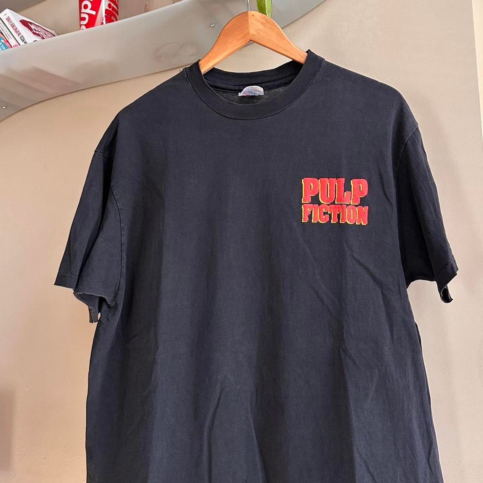 Vintage Vintage 1994 Pulp Fiction Movie Shirt Size US L / EU 52-54 / 3 - 2 Thumbnail
