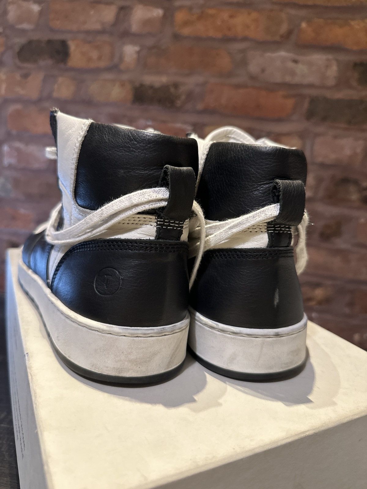 Collegium Collegium Destroyer High in Nero & Bianco Size US 8 / EU 41 - 4 Thumbnail